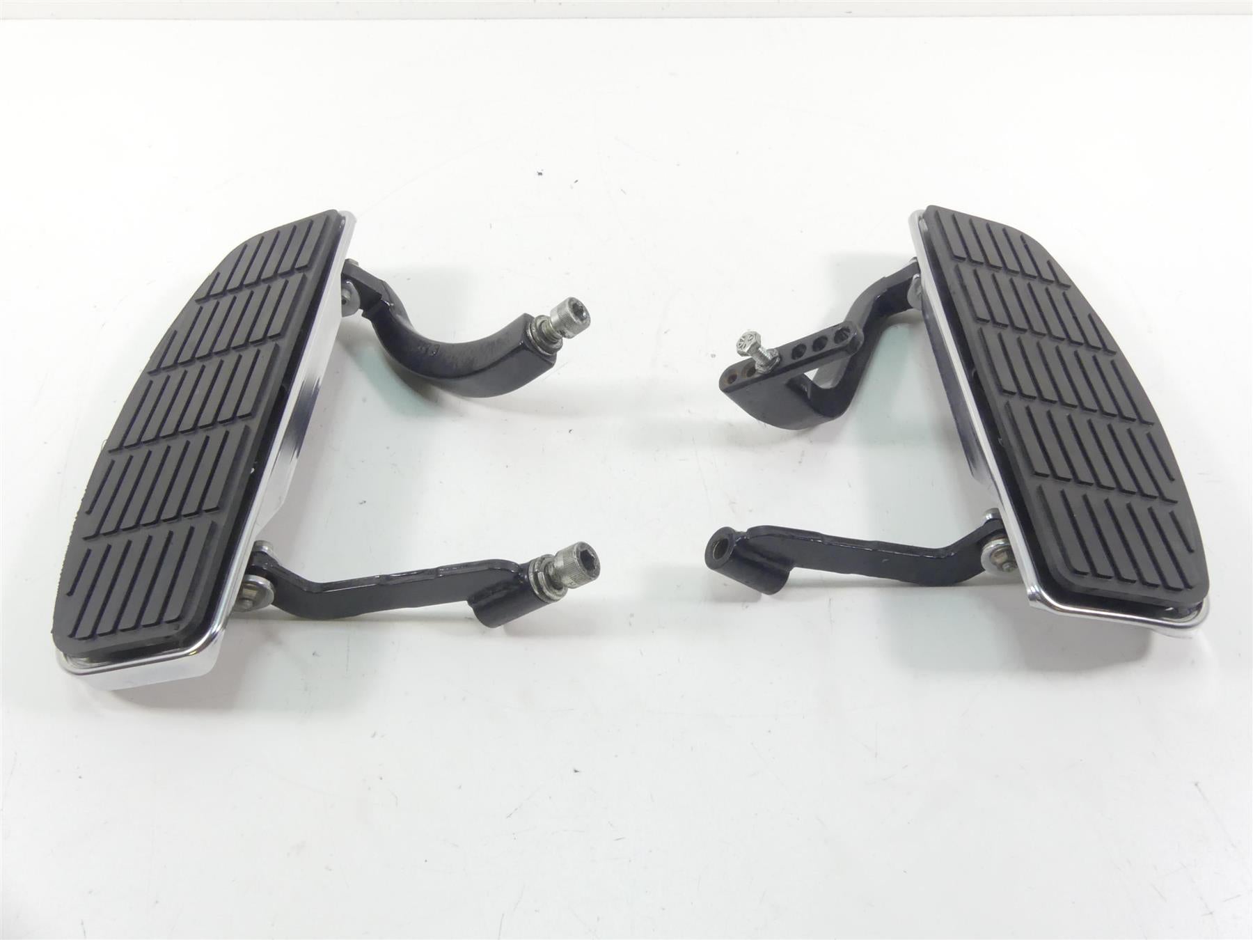 1999 Harley Touring FLHTCUI Electra Glide Front Rider Floor Board Set 50621-79A | Mototech271