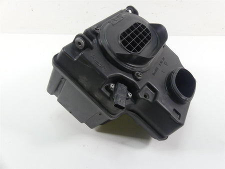 2013 Triumph Rocket 3 Touring Center Air Box Cleaner Breather Filter T2202200 {{ shop.shopifyCountryName }} - Mototech271