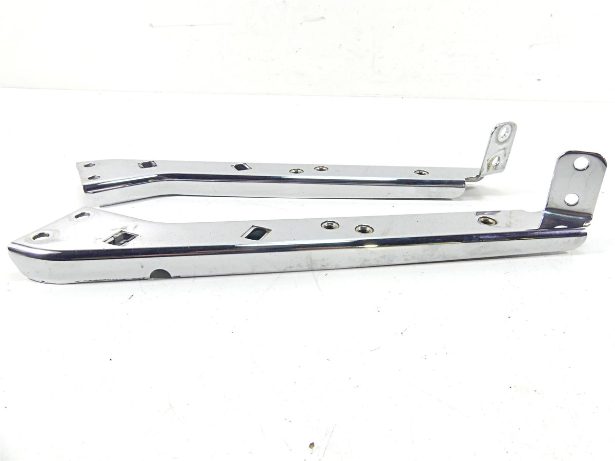 2004 Harley Touring FLHTCUI Electra Glide Saddlebag Guard Set 90718-79C {{ shop.shopifyCountryName }} - Mototech271