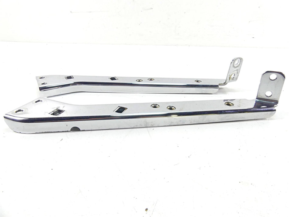 2004 Harley Touring FLHTCUI Electra Glide Saddlebag Guard Set 90718-79C {{ shop.shopifyCountryName }} - Mototech271