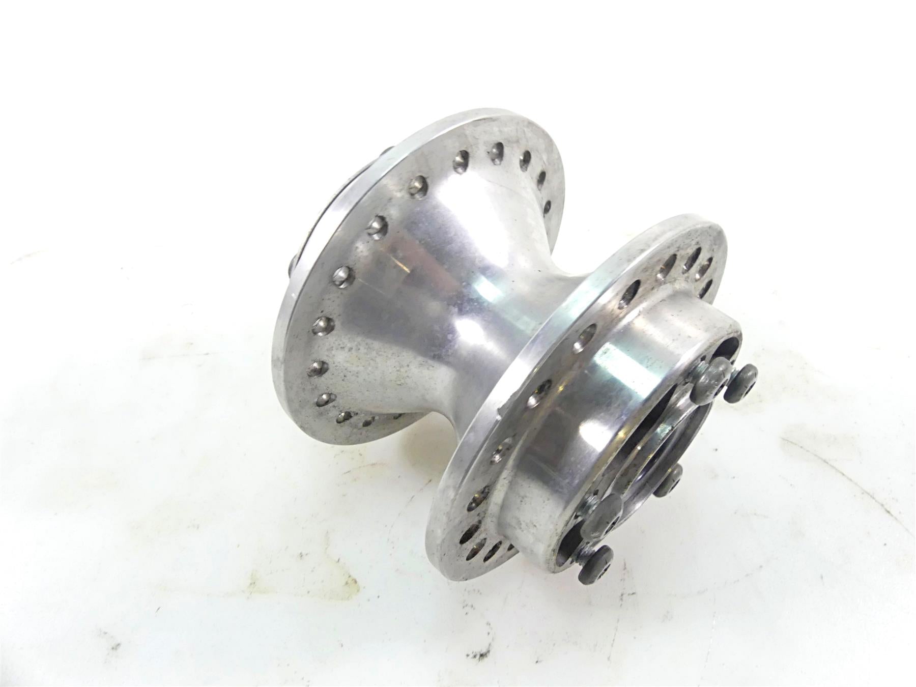 2017 Harley Dyna FXDB Street Bob Front Rim Hub Wheel for 25mm Axles 41425-09 {{ shop.shopifyCountryName }} - Mototech271