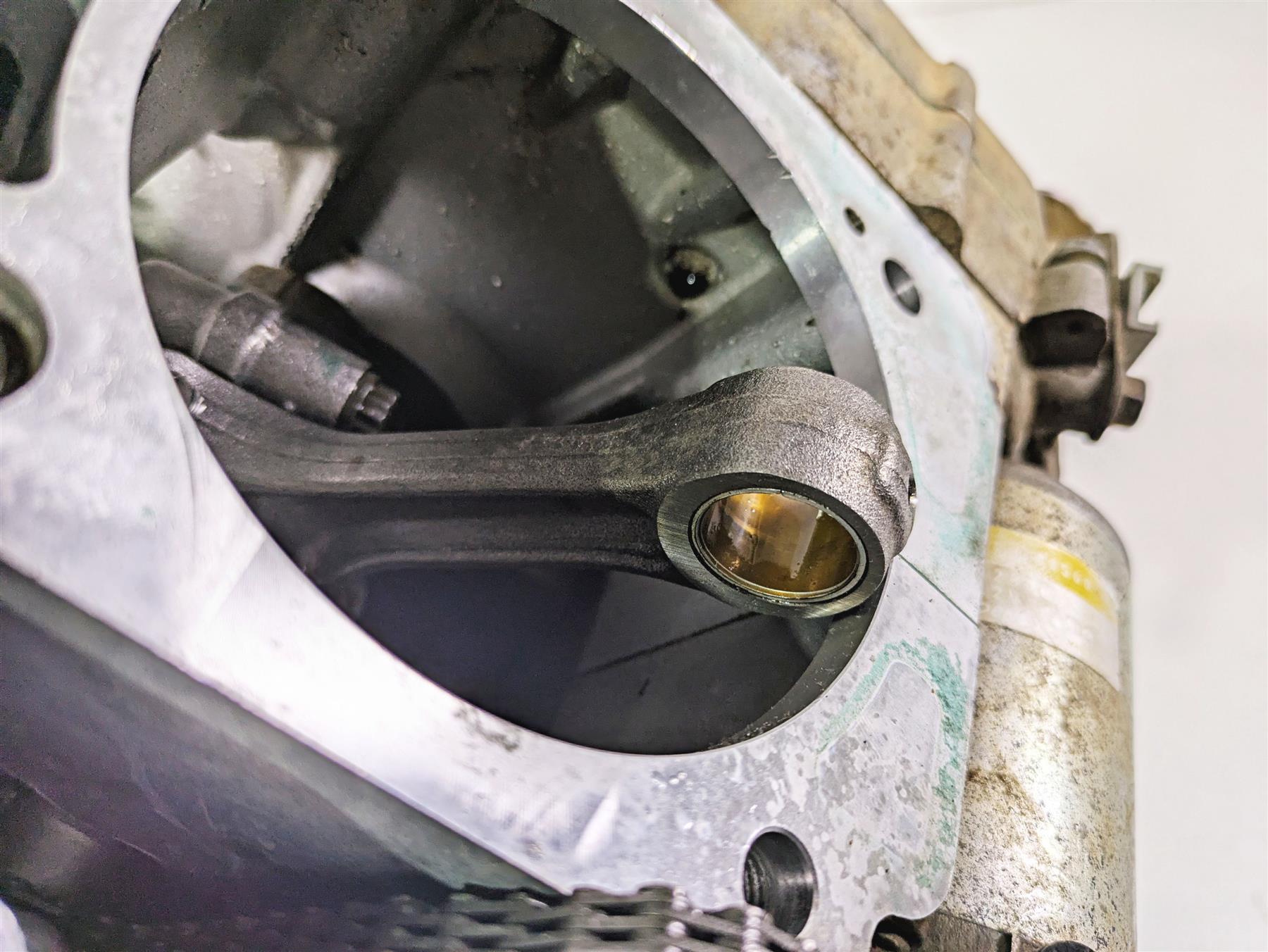2011 Can-Am Outlander 650 4X4 XT Lower Bottom Engine Crankcase Set 420066035 {{ shop.shopifyCountryName }} - Mototech271
