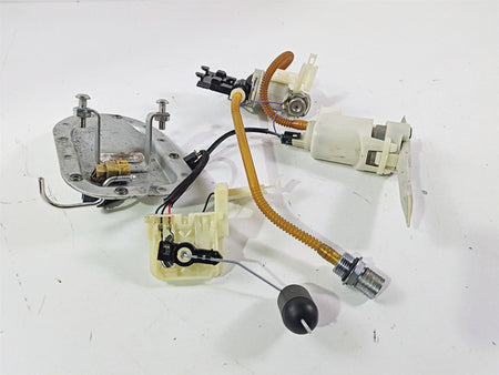 2016 Harley FXDWG Dyna Wide Glide Fuel Gas Petrol Pump 75246-04A {{ shop.shopifyCountryName }} - Mototech271