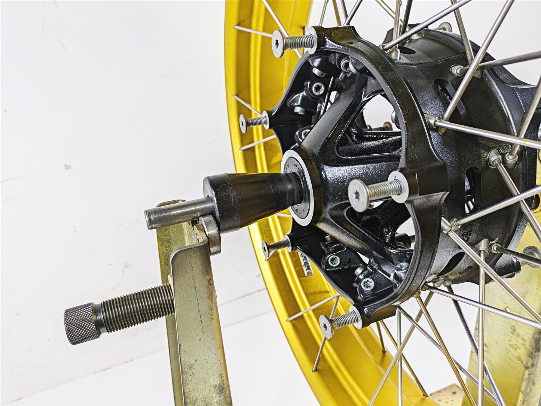 2021 BMW R1250GS K51 Adv Front Spoke Wheel Rim 19x3 Gold 36318404330 {{ shop.shopifyCountryName }} - Mototech271