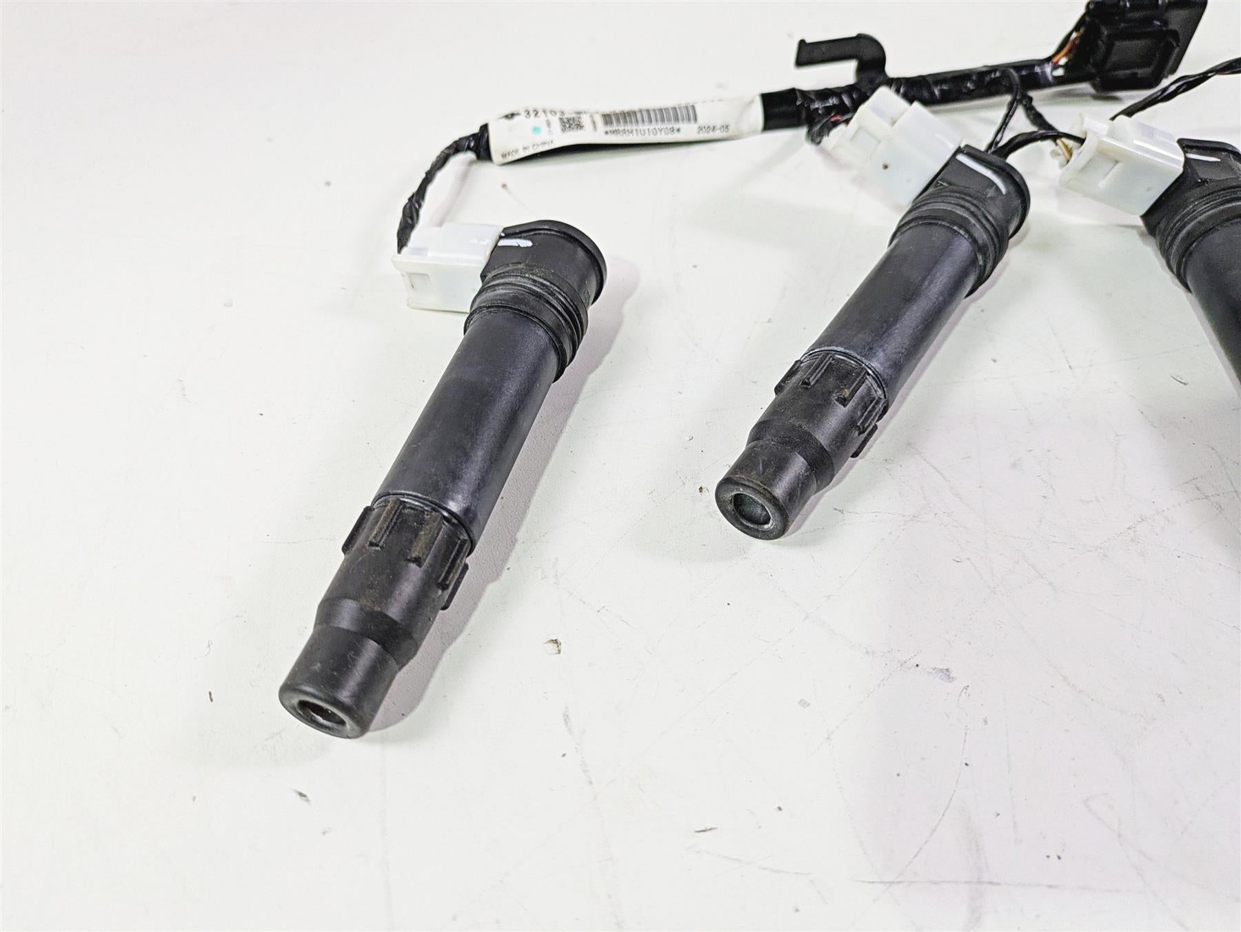 2025 Honda CBR600RR Ignition Coil & Wiring Set 30700-MEE-641 32103-MFJ-D001 {{ shop.shopifyCountryName }} - Mototech271