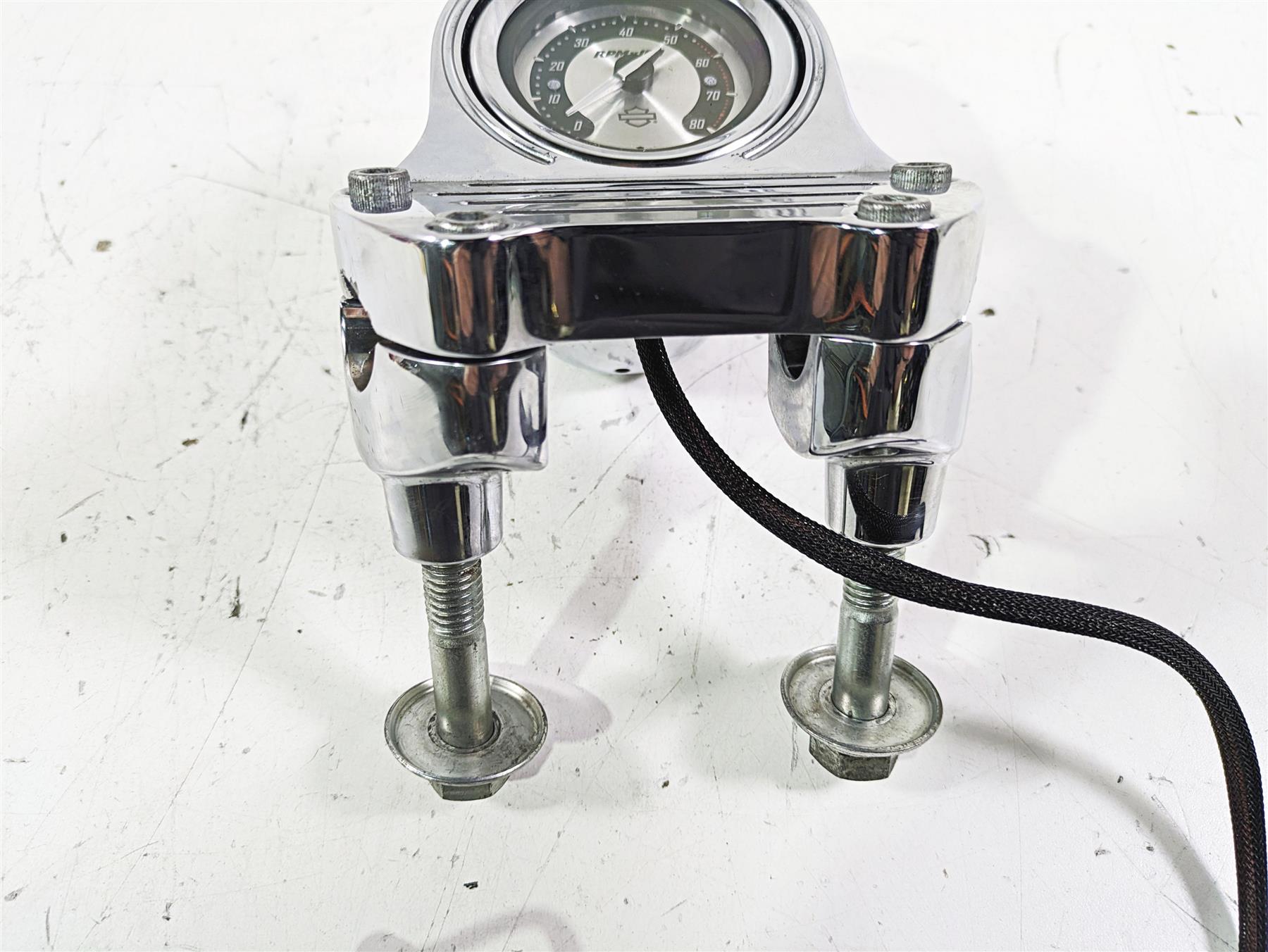 2005 Harley Softail FLSTFSE CVO Fat Boy Tachometer Tacho Riser Set Read 69270-05 {{ shop.shopifyCountryName }} - Mototech271