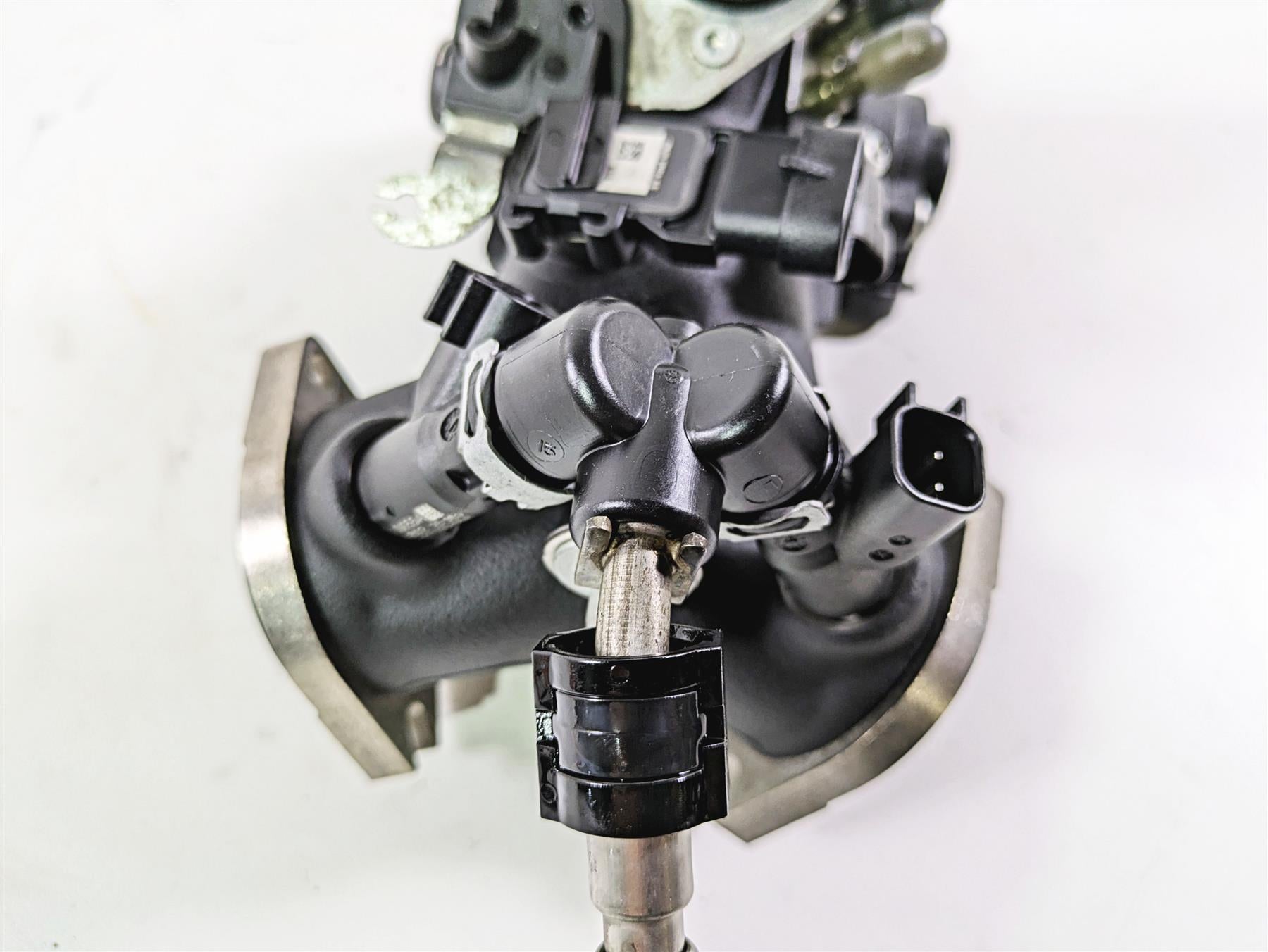 2016 Harley FXDL Dyna Low Rider Throttle Body Fuel Injection 27708-10A 27618-06A {{ shop.shopifyCountryName }} - Mototech271
