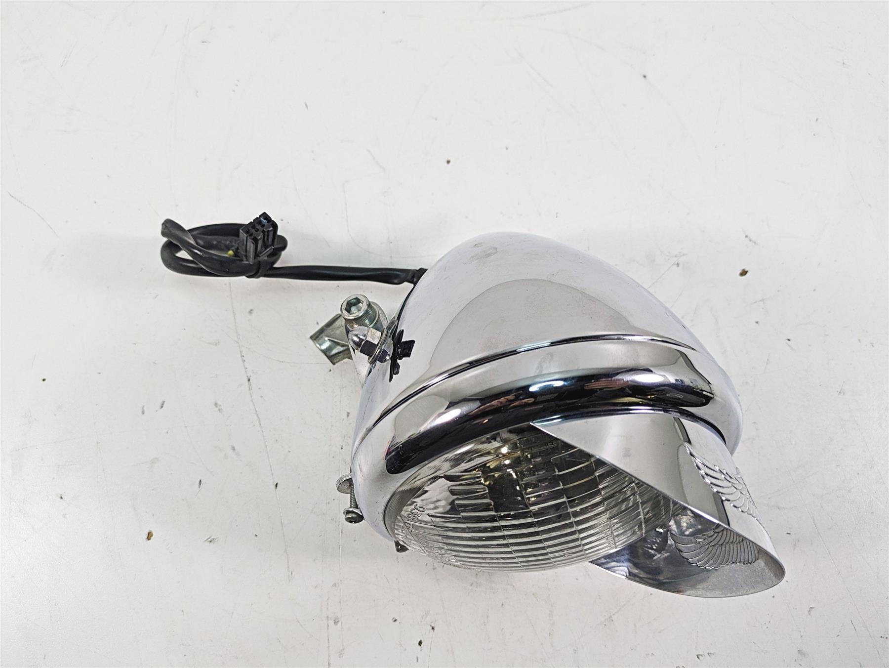 2000 Harley FXSTS Softail Springer Headlight Head Light Lamp + Visor 69769-05A {{ shop.shopifyCountryName }} - Mototech271