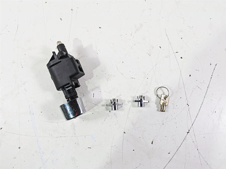 2007 Harley Touring FLHTCU SE CVO E-Glide Ignition Switch Key Lock Set 71572-06 {{ shop.shopifyCountryName }} - Mototech271