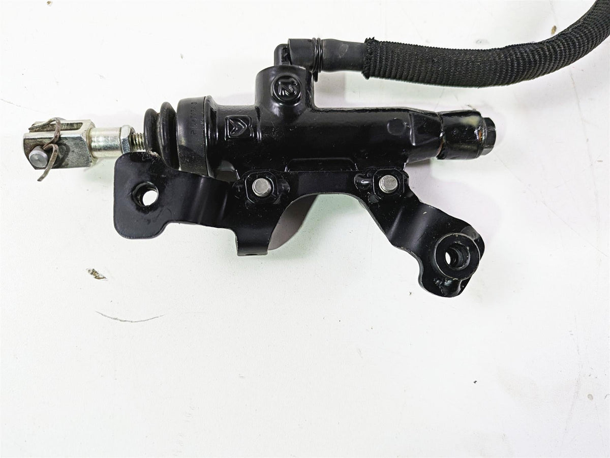 2019 BMW G310GS K02 Rear Brake Master Cylinder + Reservoir 34318560098 {{ shop.shopifyCountryName }} - Mototech271