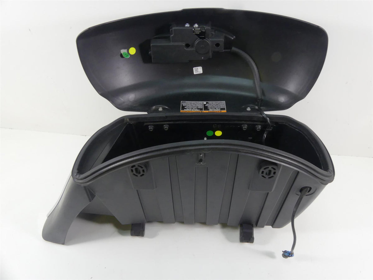 2016 Indian Chieftain Dark Horse Left Saddlebag Saddle Bag Storage 5451493 {{ shop.shopifyCountryName }} - Mototech271
