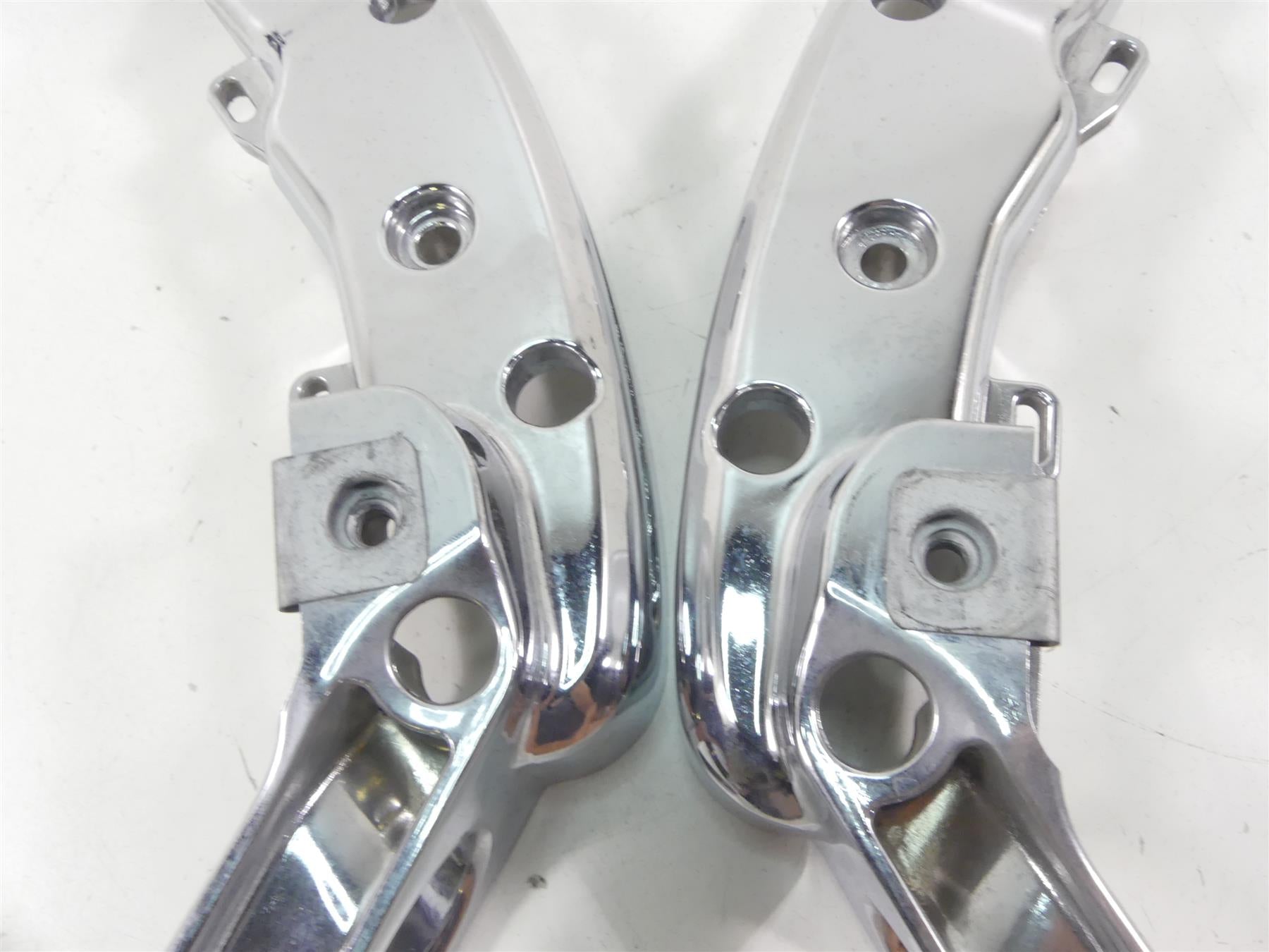2017 Harley Touring FLHTKL Electra Glide Chrome Saddlebag Holder Set 90200503 {{ shop.shopifyCountryName }} - Mototech271