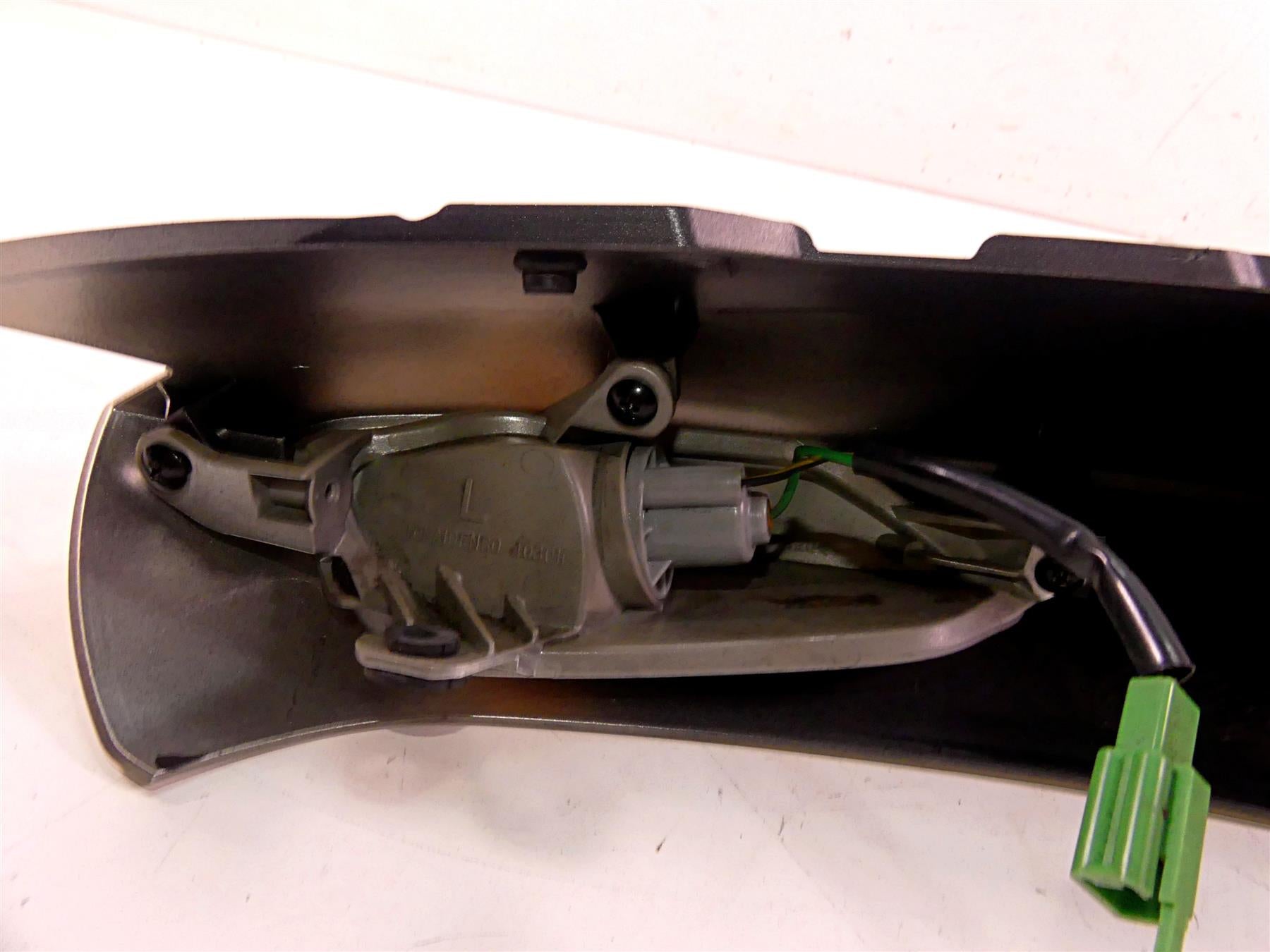 2010 Kawasaki ZX1400 ZX14 R Ninja Left Tail Fairing Blinker Set 36040-0033 {{ shop.shopifyCountryName }} - Mototech271