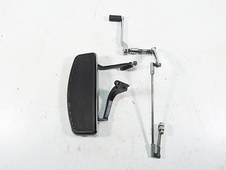 2010 Harley Touring FLHTCU Electra Glide Left Floorboard + Shift Lever 33895-82E {{ shop.shopifyCountryName }} - Mototech271