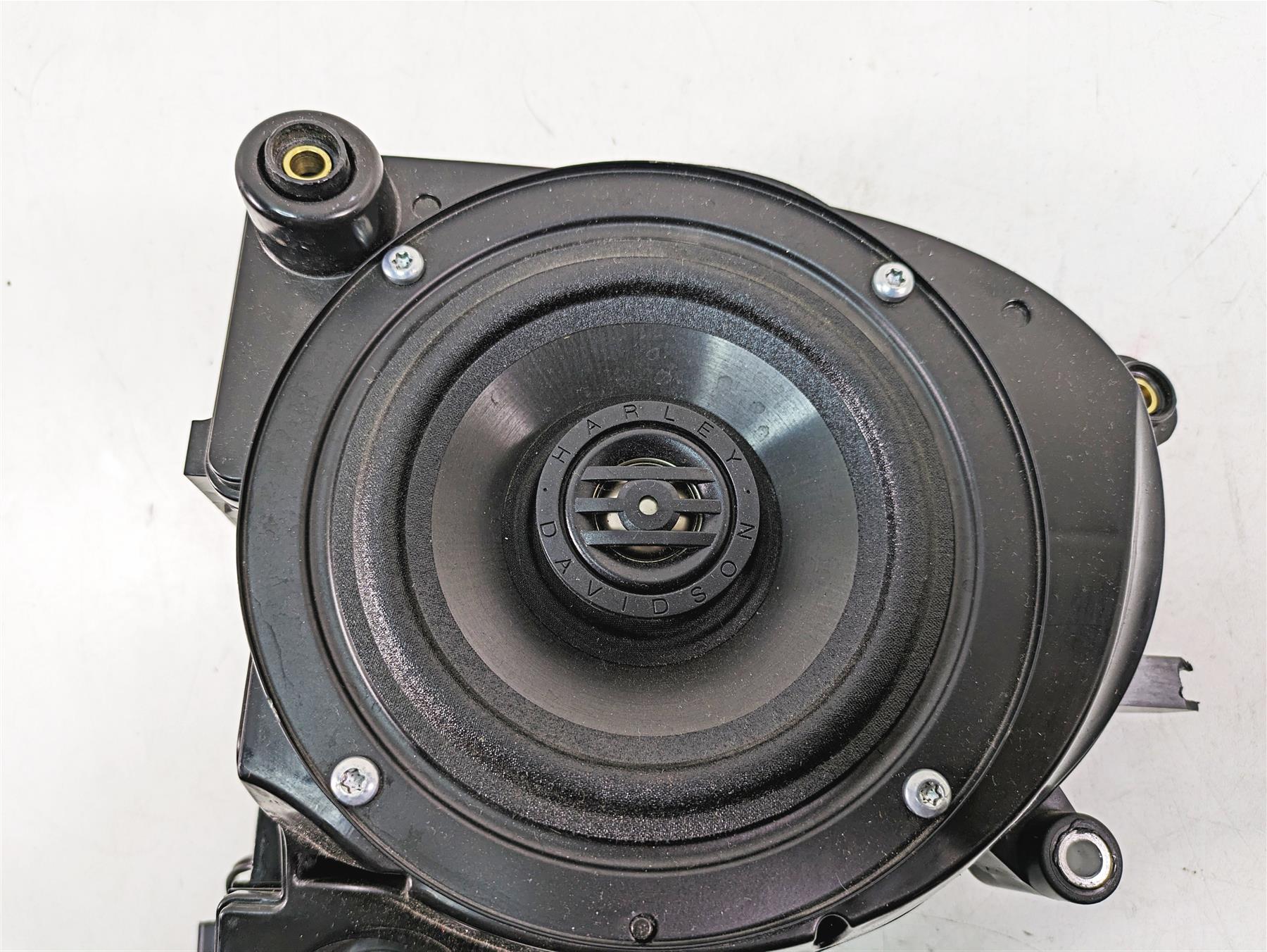 2020 Harley Touring FLHX Street Glide Front Right Audio Speaker - Read 57000175 {{ shop.shopifyCountryName }} - Mototech271
