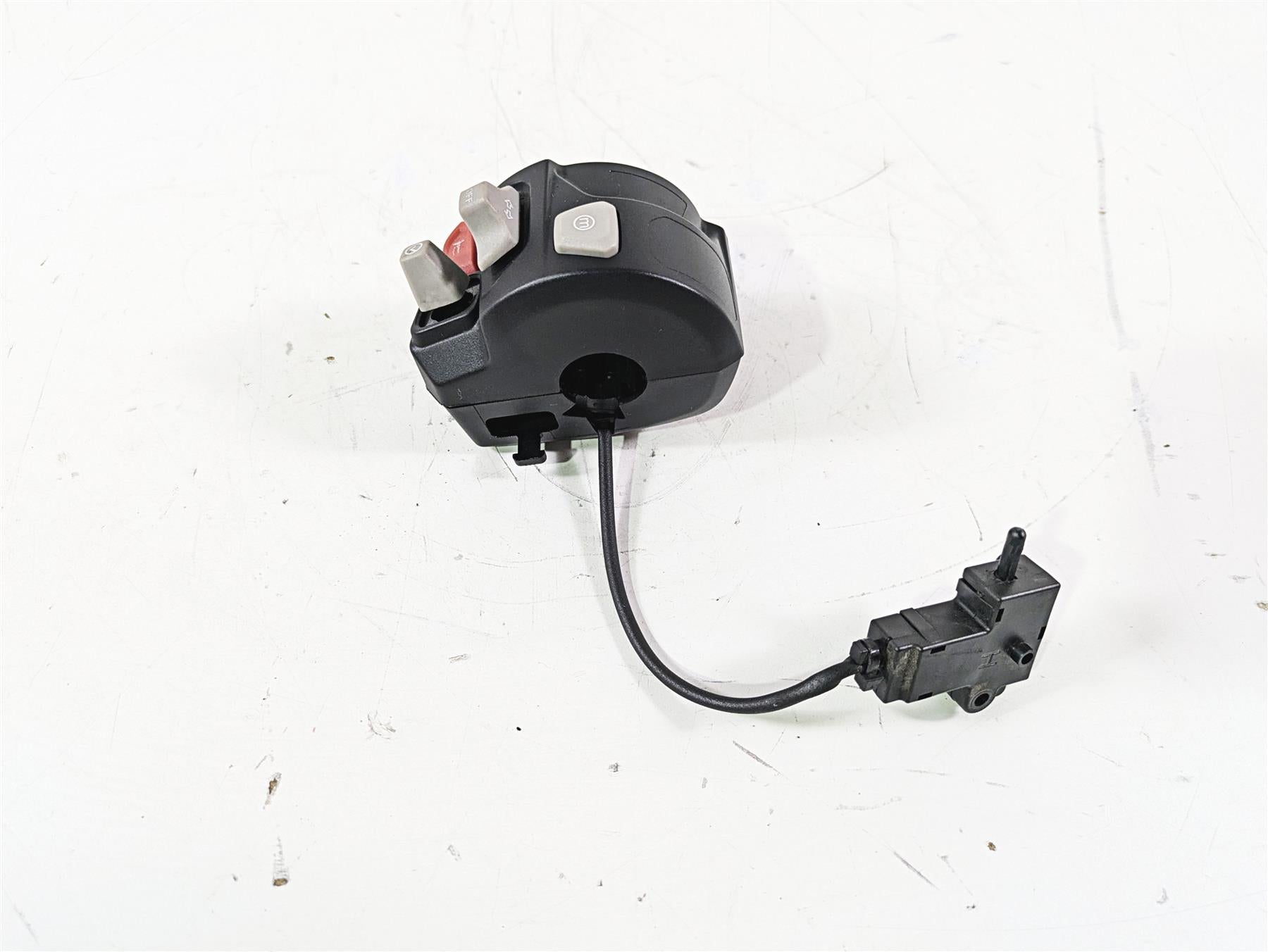 2020 Triumph Daytona 765 Moto2 Left Hand Control Switch T2044339 {{ shop.shopifyCountryName }} - Mototech271