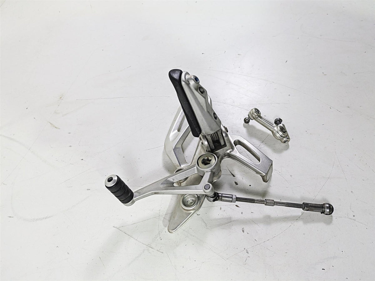 2016 BMW R1200RS K54 Left Rider Footpeg Set & Shifter 46718540796 {{ shop.shopifyCountryName }} - Mototech271