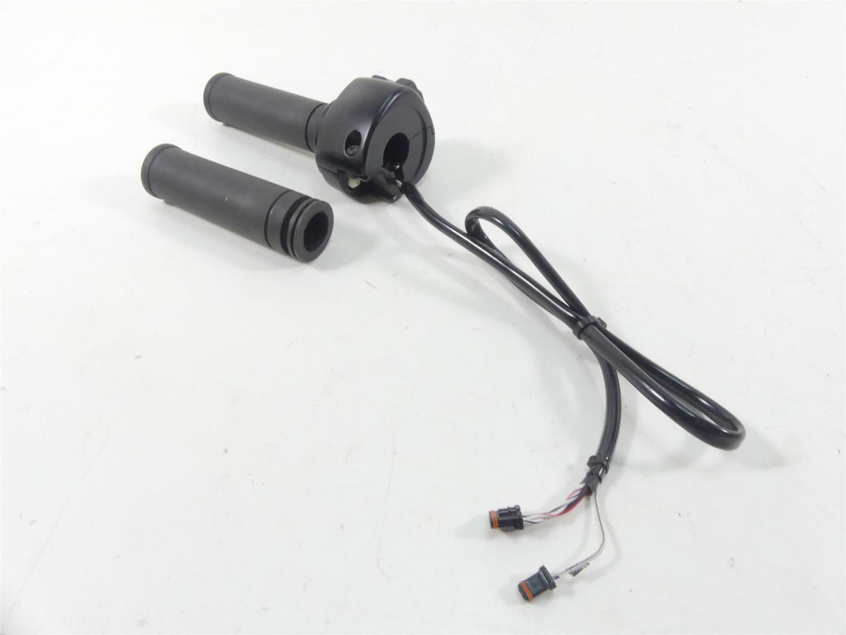 2019 Harley FLHC Softail Heritage Right Hand Start Stop Control Switch 71500462 {{ shop.shopifyCountryName }} - Mototech271