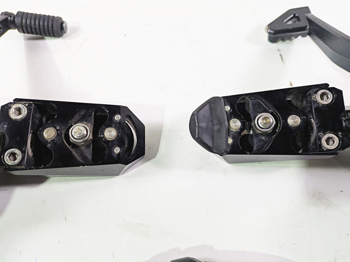 2020 Suzuki V-Strom 1050 XT Front Footpeg Brake Shift Lever Set 43521-06G01-YAP {{ shop.shopifyCountryName }} - Mototech271