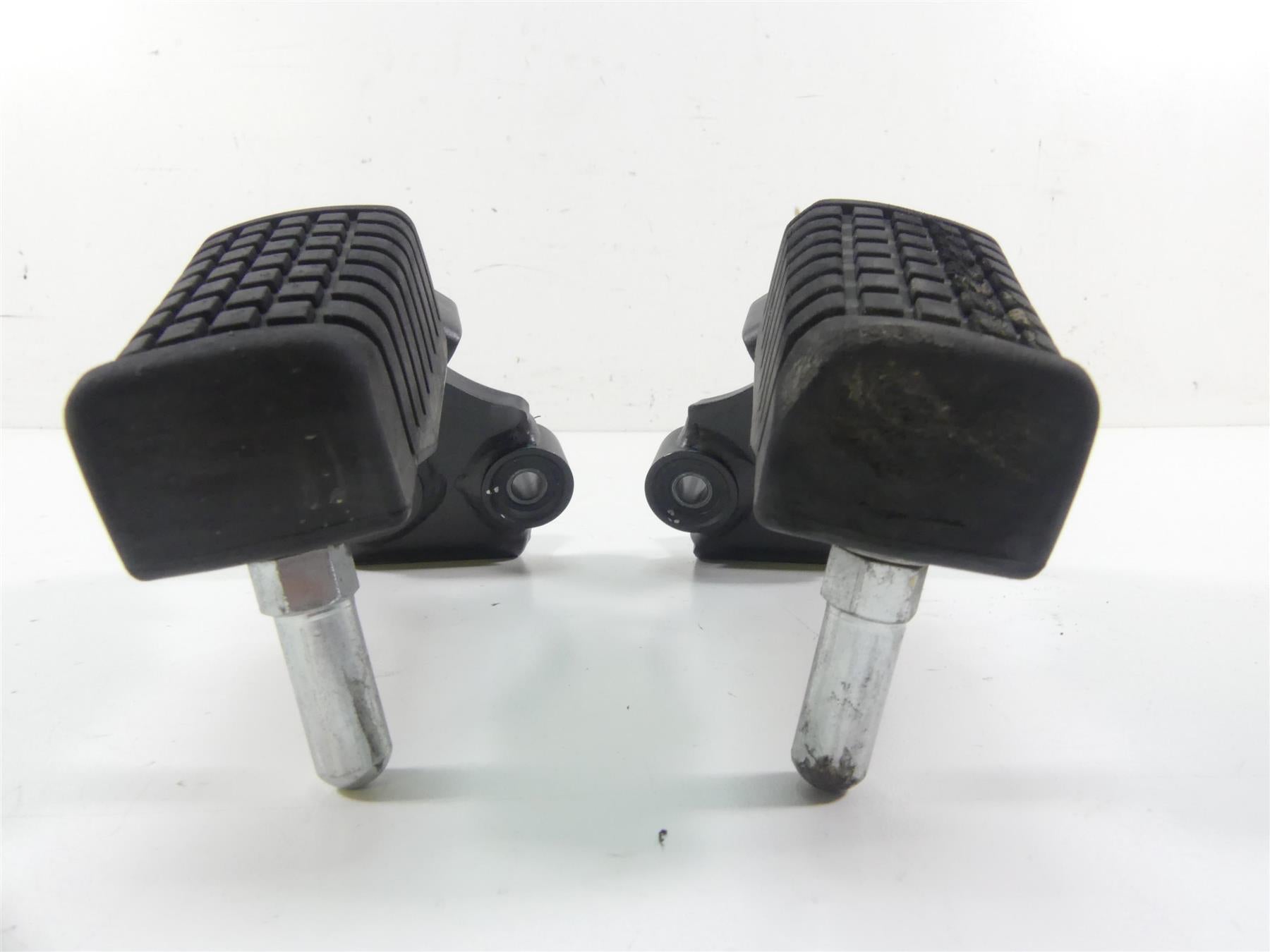 2022 Kawasaki KLR650 KL650 Adv Front Rider Footpeg Peg Set 34035-0001 34035-0002 {{ shop.shopifyCountryName }} - Mototech271