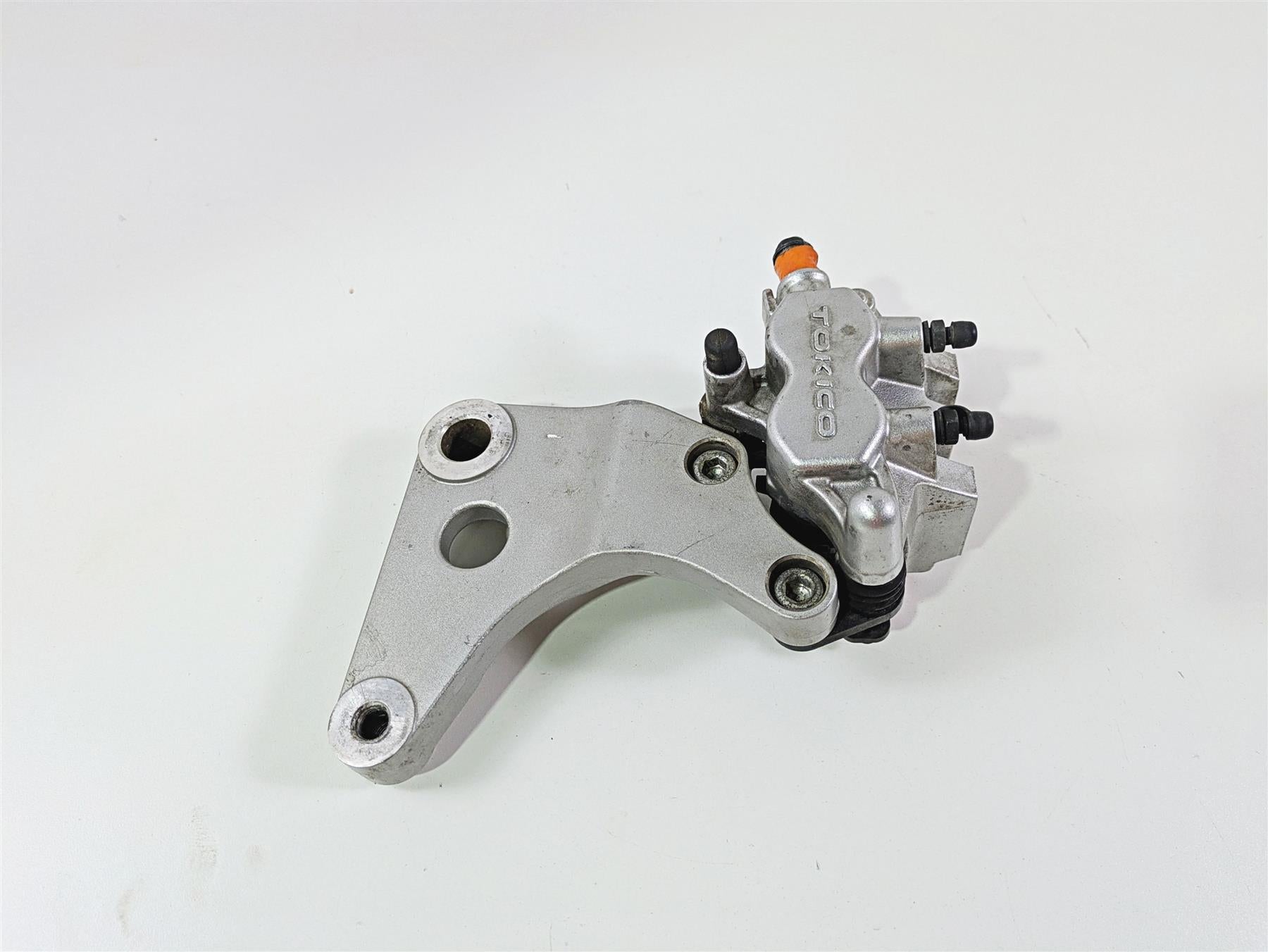 2008 Kawasaki VN1600 Vulcan Nomad Tokico Rear Brake Caliper 43080-5098-GN {{ shop.shopifyCountryName }} - Mototech271
