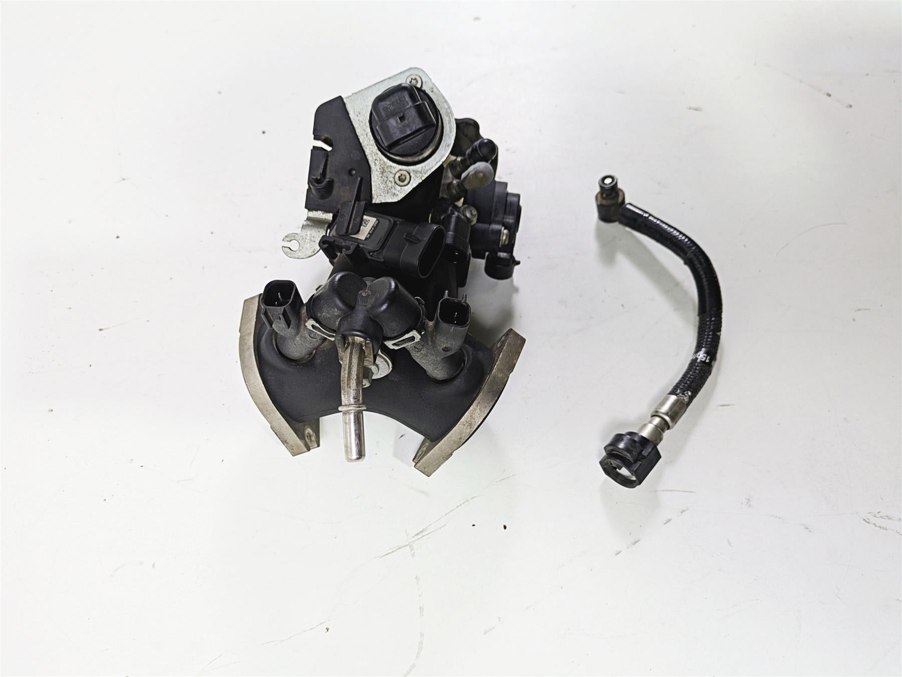 2016 Harley FXDWG Dyna Wide Glide Throttle Body Fuel Injection 27618-06A {{ shop.shopifyCountryName }} - Mototech271
