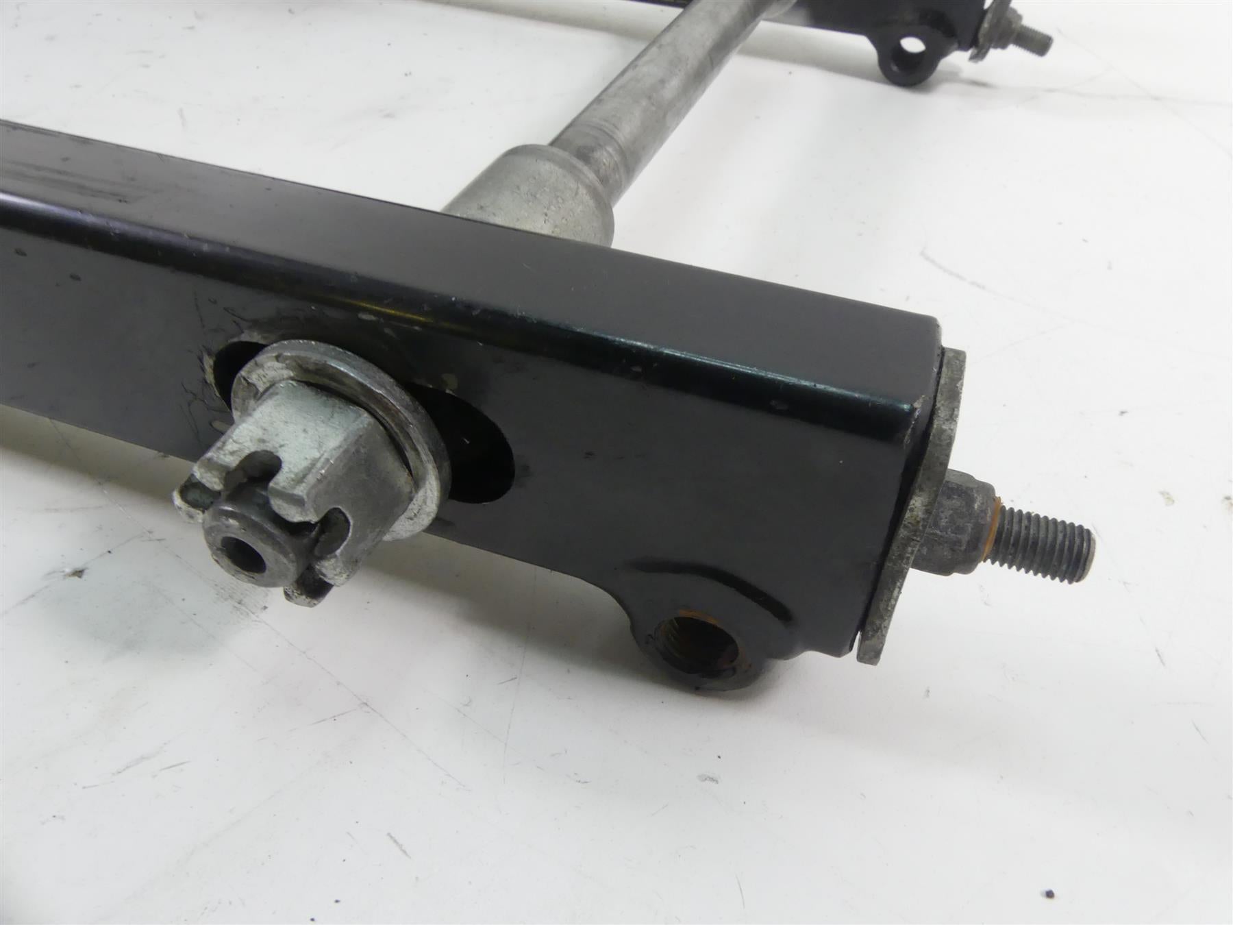 1989 Harley Touring FLTC Tour Glide Swingarm Swing Arm + Axle - Read 47544-85B {{ shop.shopifyCountryName }} - Mototech271
