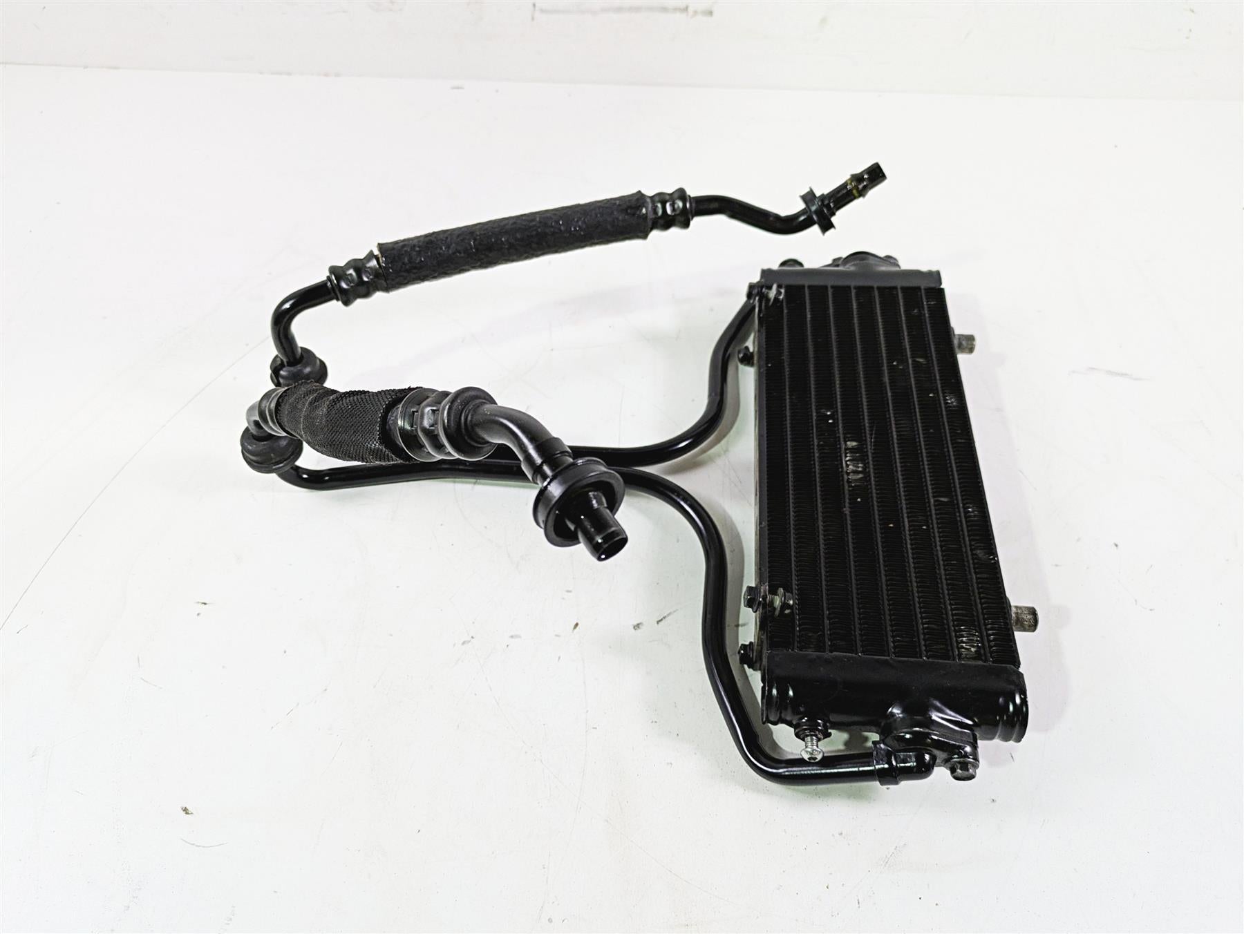 2010 Harley VRSCF Muscle Rod Oil Cooler & Line Set 26723-04 {{ shop.shopifyCountryName }} - Mototech271