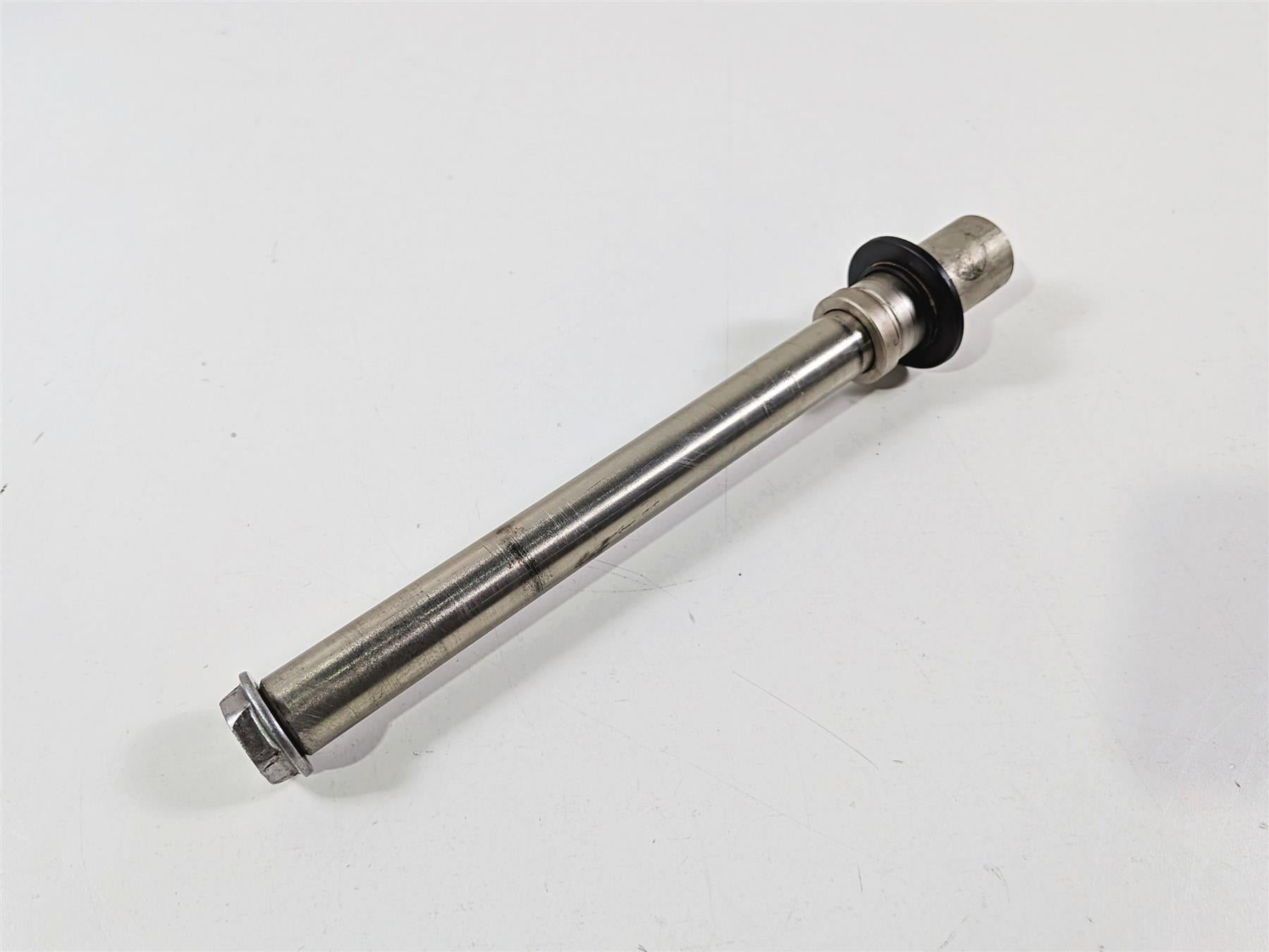 2009 Yamaha VMX17 V-Max 1700 Front Axle Wheel Spindle 2S3-25181-00-00-Mototech271