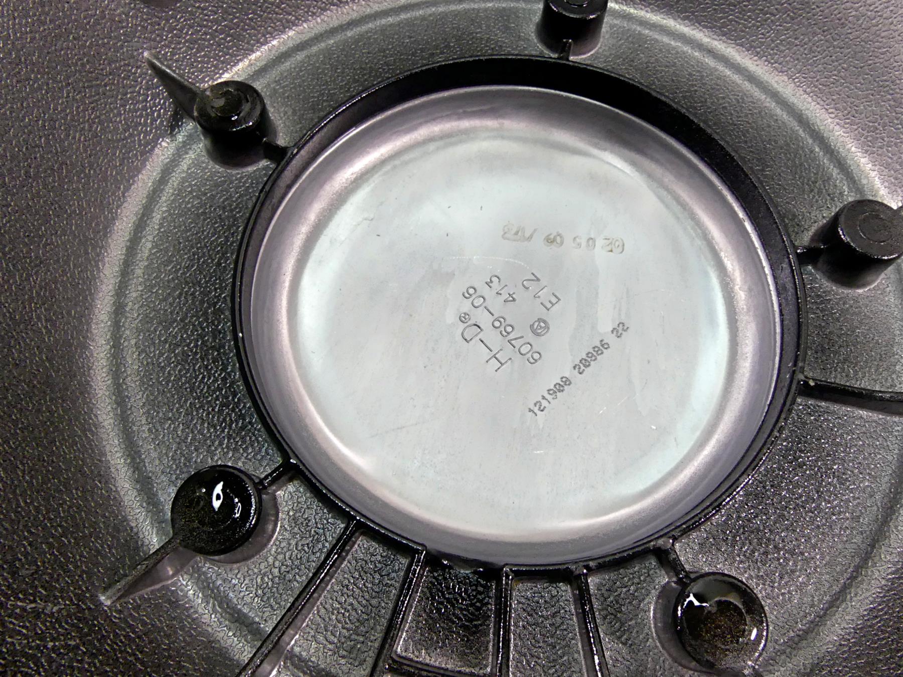 2010 Harley FXDF Dyna Fat Bob Outer Primary Drive Clutch Cover 60784-06 {{ shop.shopifyCountryName }} - Mototech271