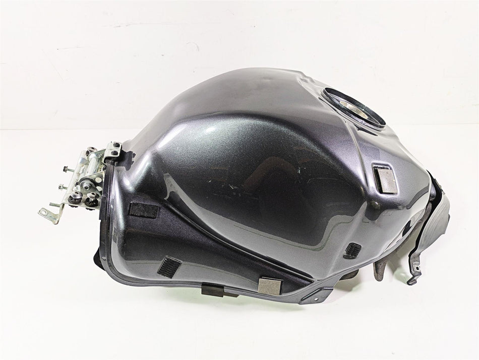 2023 Suzuki GSX1300 RR Hayabusa Fuel Gas Petrol Tank - Read 44100-10L00 {{ shop.shopifyCountryName }} - Mototech271