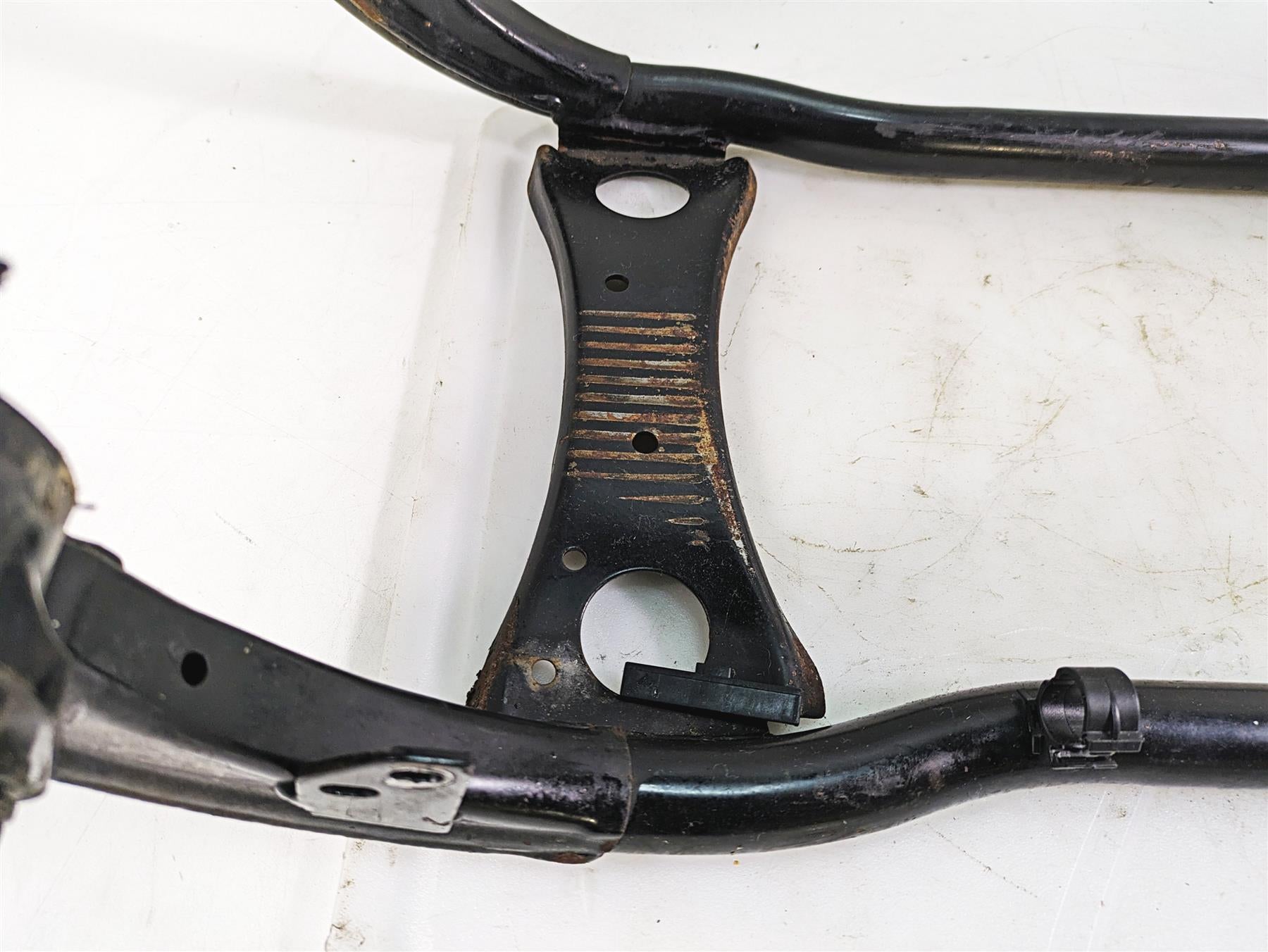 1999 Harley Touring FLHTC Electra Glide Straight Main Frame Chassis With Texas Salvage Title 47900-01 {{ shop.shopifyCountryName }} - Mototech271