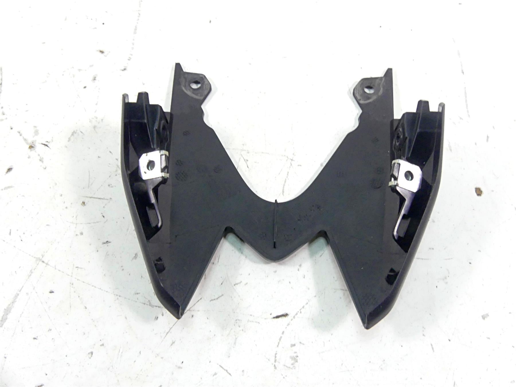 2018 BMW S1000RR K46 Tail Rear Center Cover Fairing Blinker Mount 46628533890 {{ shop.shopifyCountryName }} - Mototech271