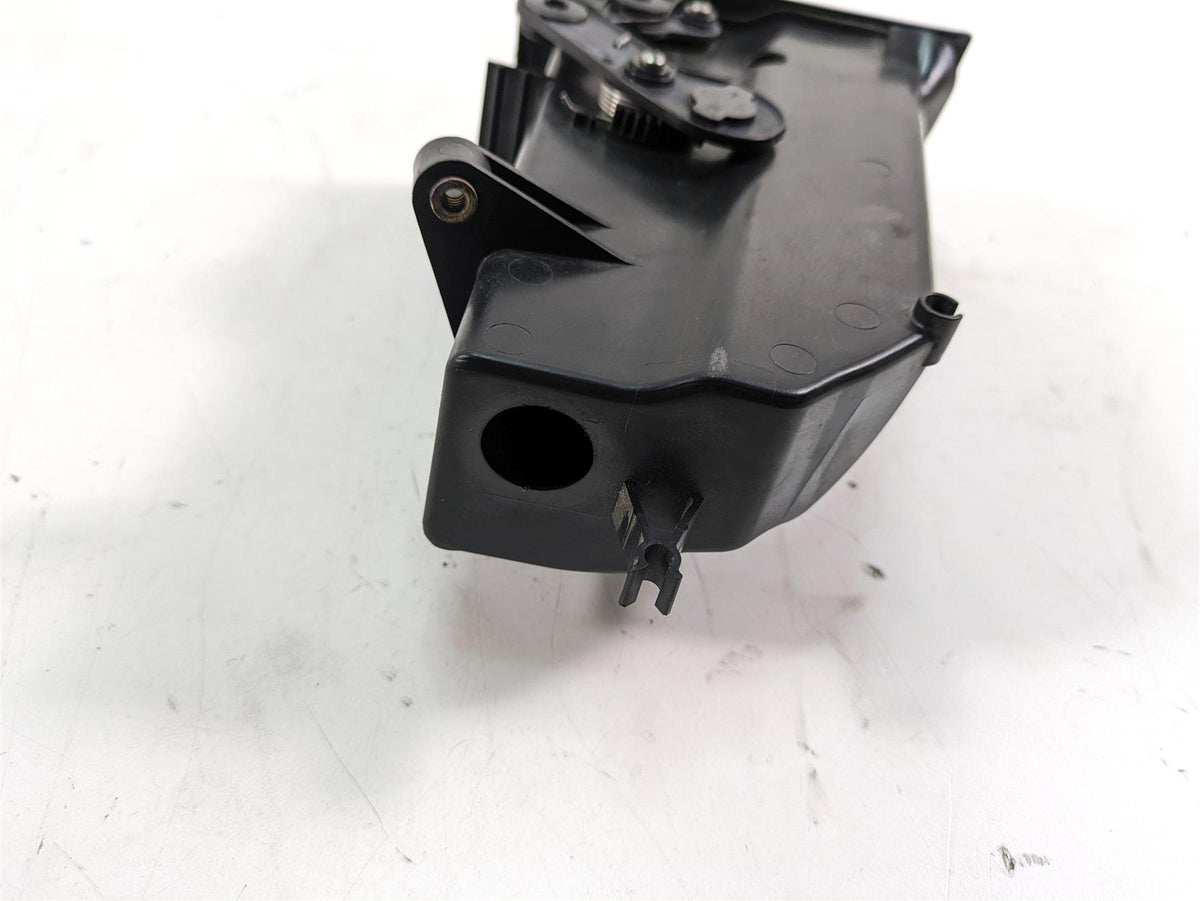 2014 Harley Touring FLHTK Electra Glide Media Phone Compartment Box 76000117 {{ shop.shopifyCountryName }} - Mototech271