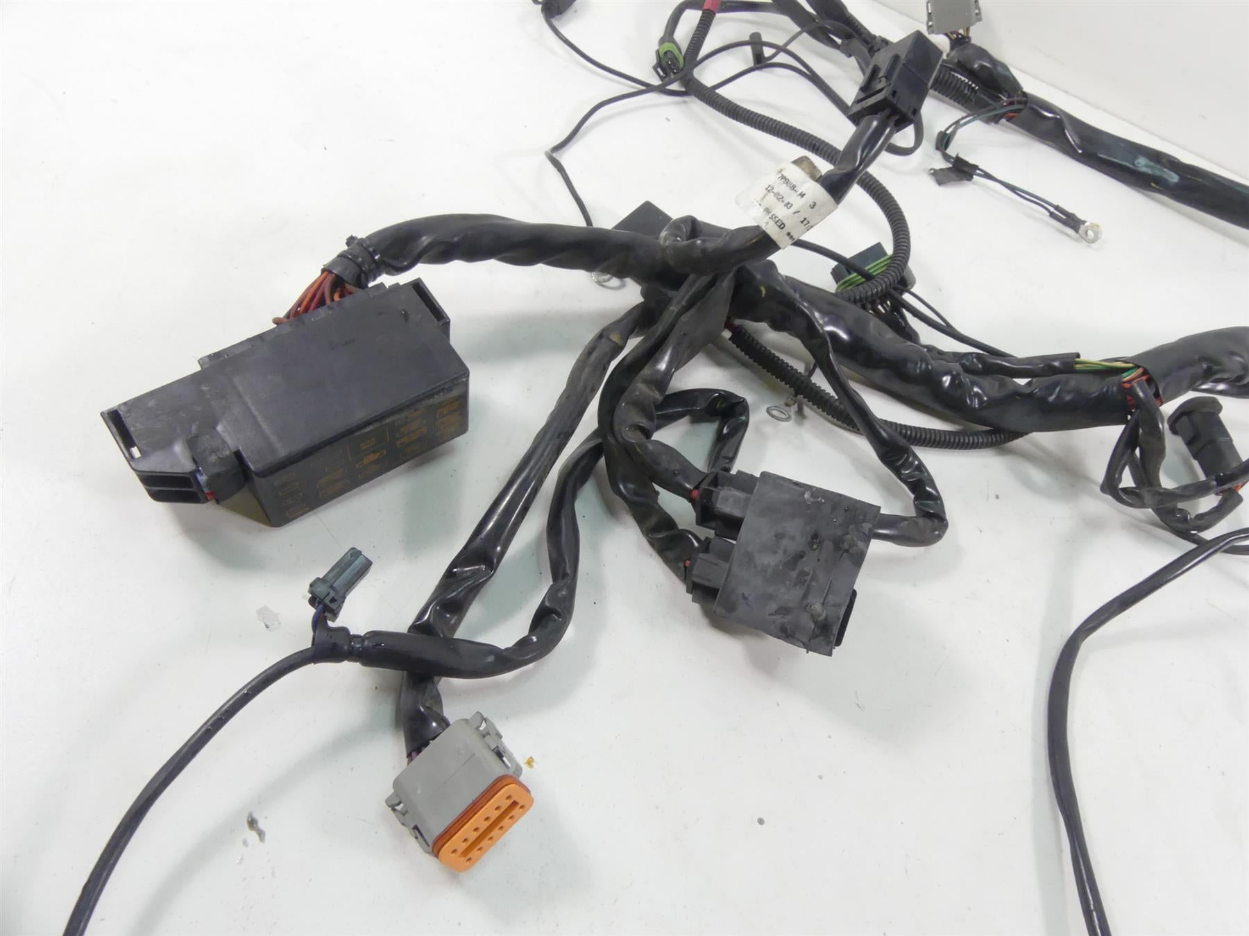 2004 Harley FLHTC SE CVO Electra Glide Main Wiring Harness -No Cuts 70985-04 {{ shop.shopifyCountryName }} - Mototech271