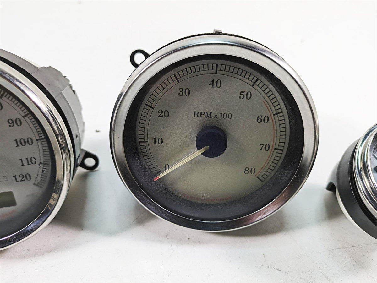 2006 Harley Touring FLHXI Street Glide Speedometer Tach Gauges Set Read 67261-08 {{ shop.shopifyCountryName }} - Mototech271