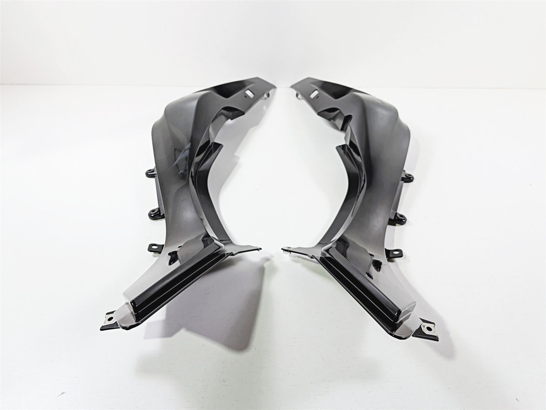 2023 BMW R1250RT RTP K52 Rear Black Tail Side Cover Fairing Set 46638533577 {{ shop.shopifyCountryName }} - Mototech271