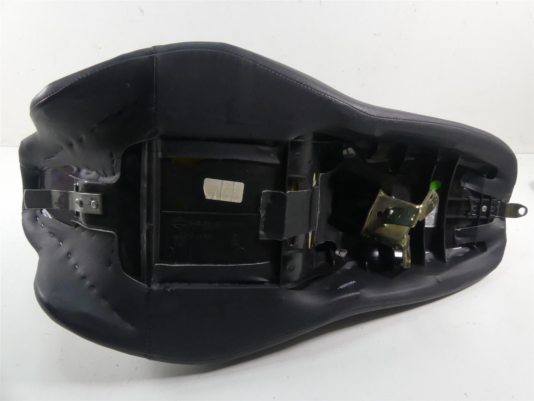 2005 Harley Touring CVO FLHTC SE Electra Glide Seat & Rider Backrest 52000142 {{ shop.shopifyCountryName }} - Mototech271