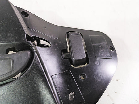 2017 Harley Touring FLTRXS Road Glide Center Upper Air Vent & Cover 29200044 {{ shop.shopifyCountryName }} - Mototech271