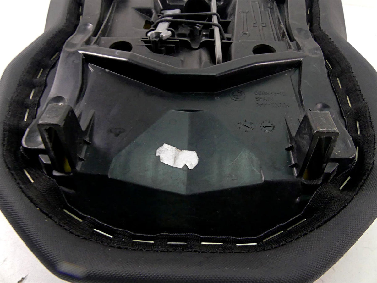 2014 BMW R1200GS K50 Rear Passenger Pillion Seat Saddle 52538536863 52538532739 {{ shop.shopifyCountryName }} - Mototech271
