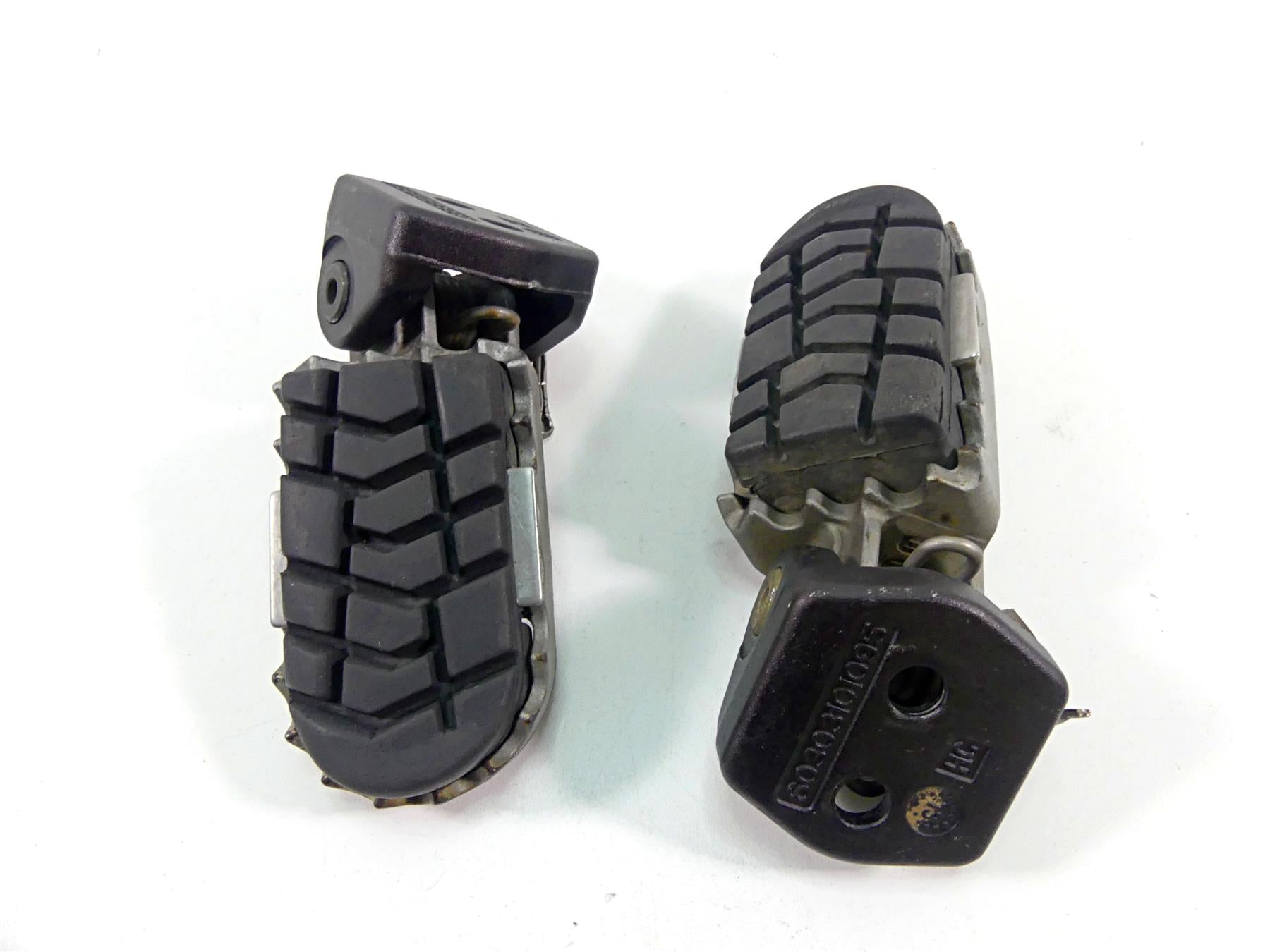 2015 KTM 1190 Adventure Front Rider Driver Foot Peg Set 60003040133 60303101095 {{ shop.shopifyCountryName }} - Mototech271
