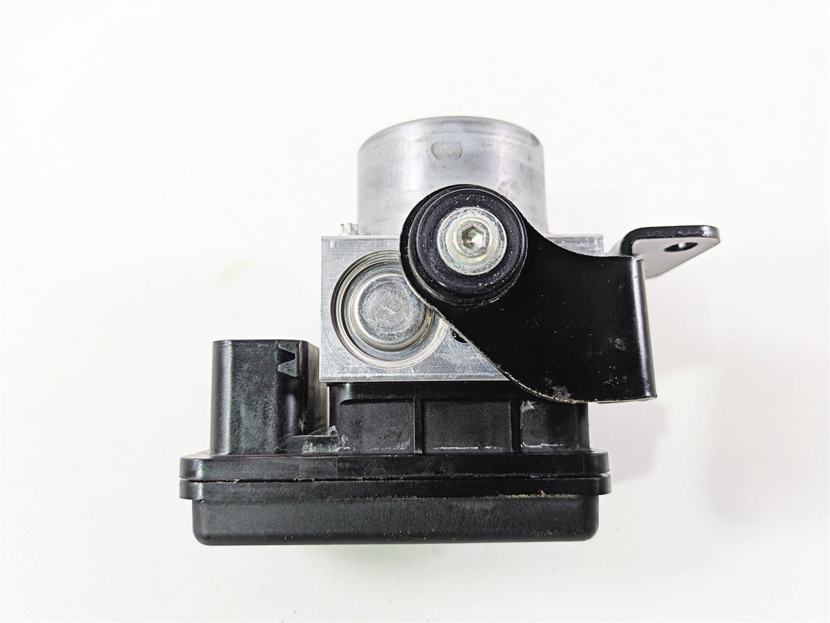 2022 Ducati Hypermotard 950 Abs Brake Pump Module 4K 54240911A {{ shop.shopifyCountryName }} - Mototech271