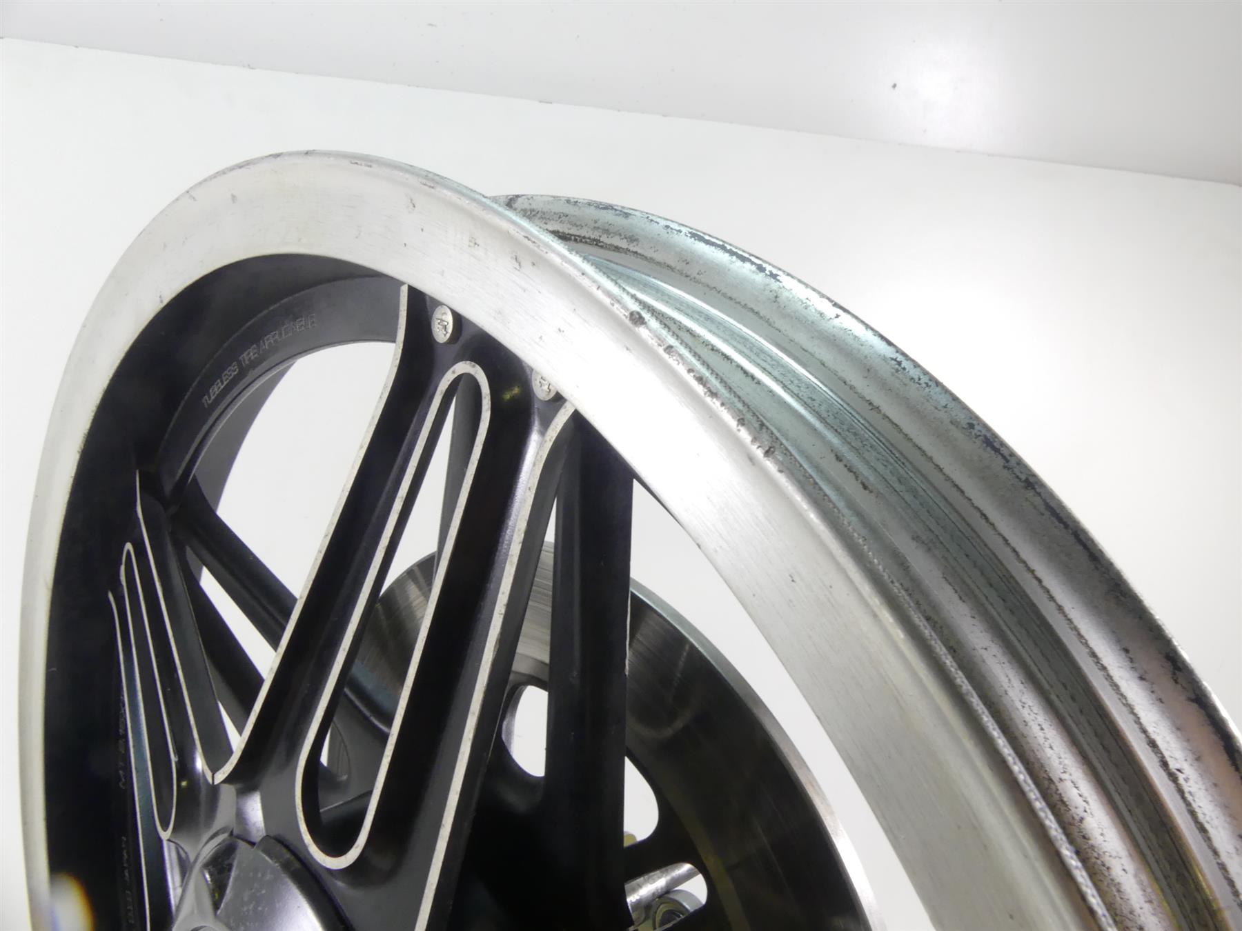 1980 Honda CB750C Custom Front Straight 19x2.15 Wheel Rim 44650-445-771 {{ shop.shopifyCountryName }} - Mototech271