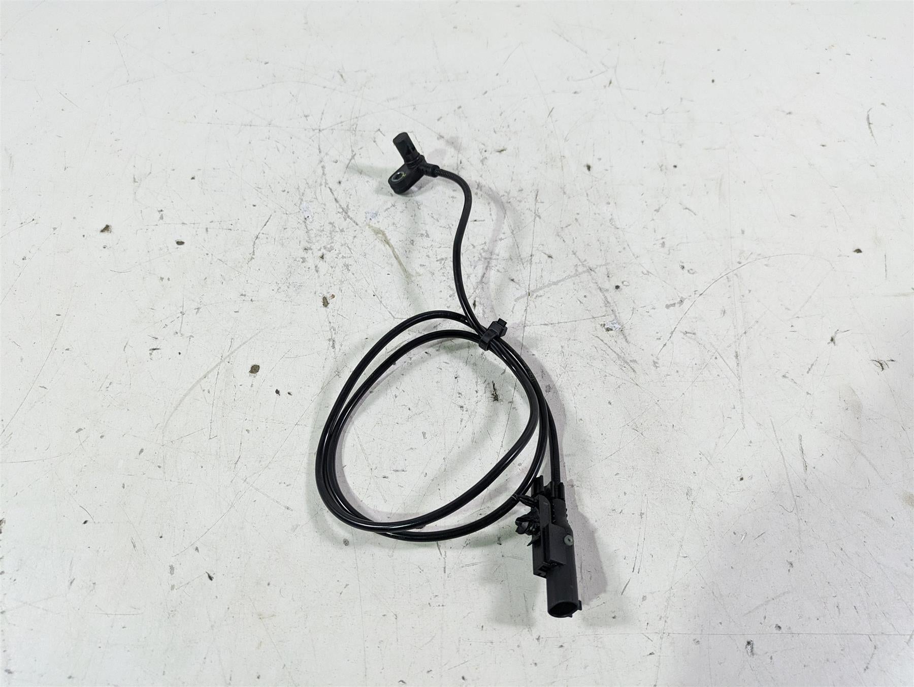2022 BMW R1250 RT K052 Front Abs Brake Wheel Speed Sensor 34529443105 {{ shop.shopifyCountryName }} - Mototech271