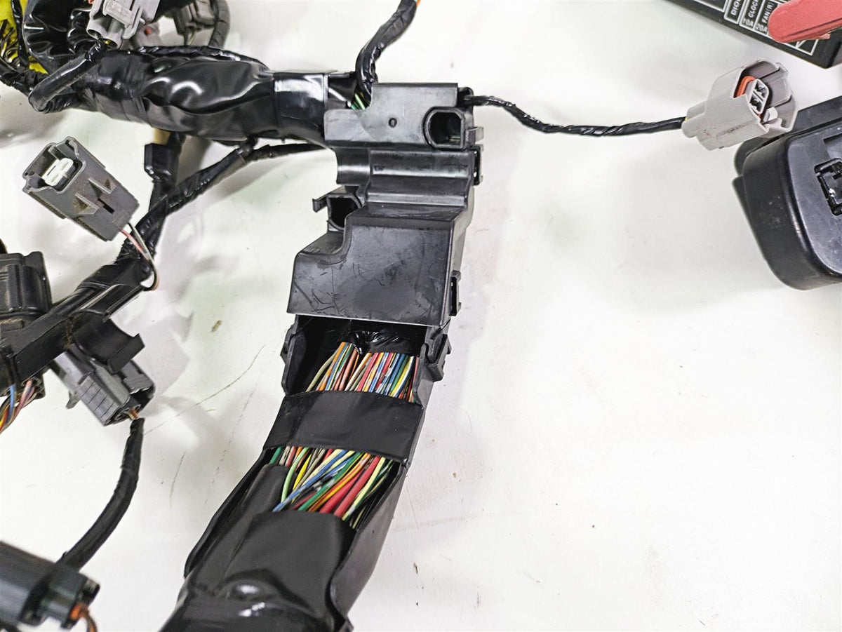 2008 Honda CBR1000RR SC59 Main Wiring Harness Loom - No Cut 32100-MFL-670 {{ shop.shopifyCountryName }} - Mototech271