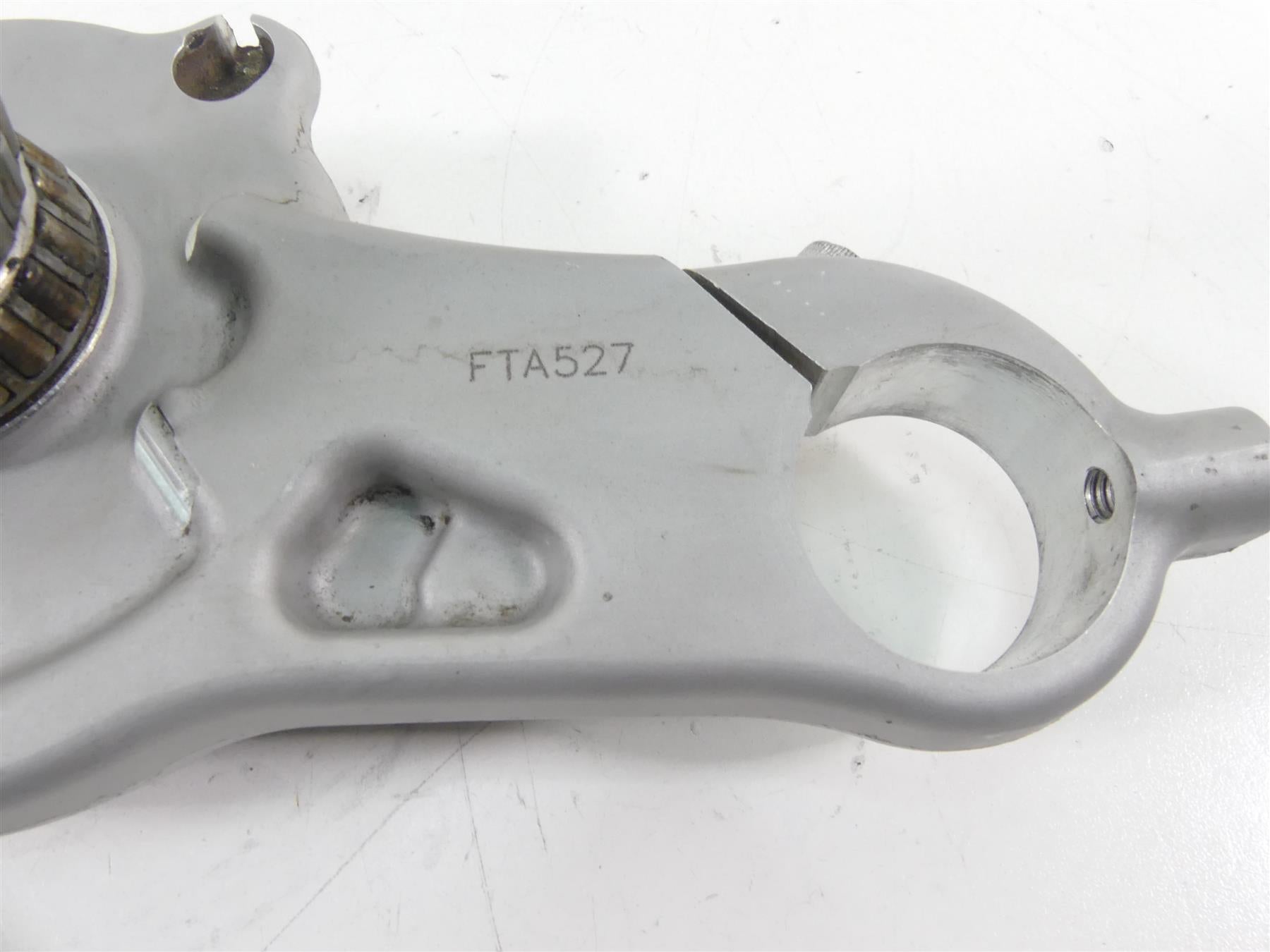 2015 Harley FLD Dyna Switchback Lower Triple Tree Steering Clamp 45900025 {{ shop.shopifyCountryName }} - Mototech271