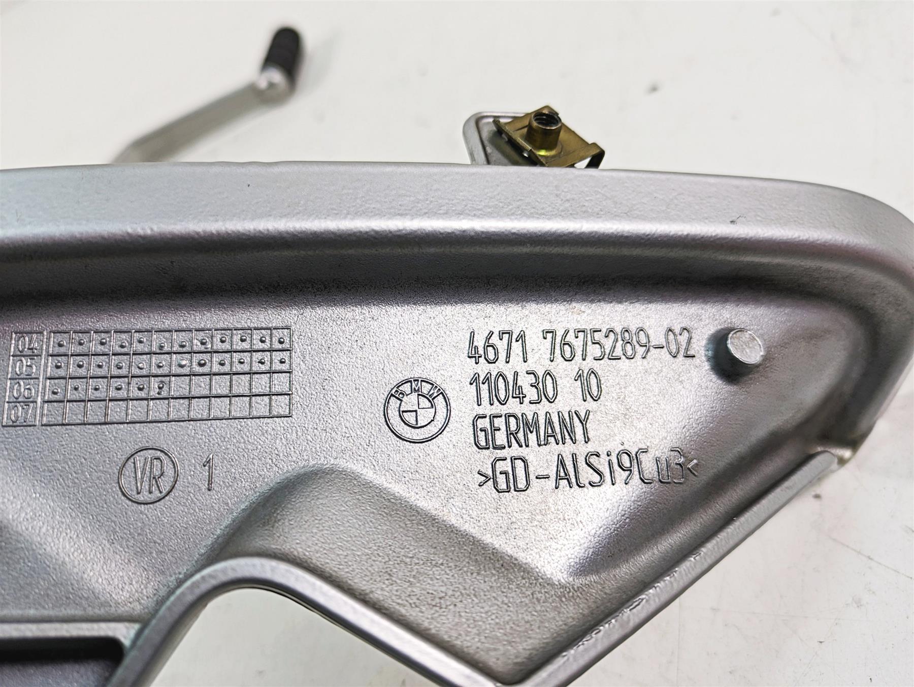 2007 BMW R1200RT K26 Left Front Rear Footpeg Set & Shifter 46717675289 {{ shop.shopifyCountryName }} - Mototech271