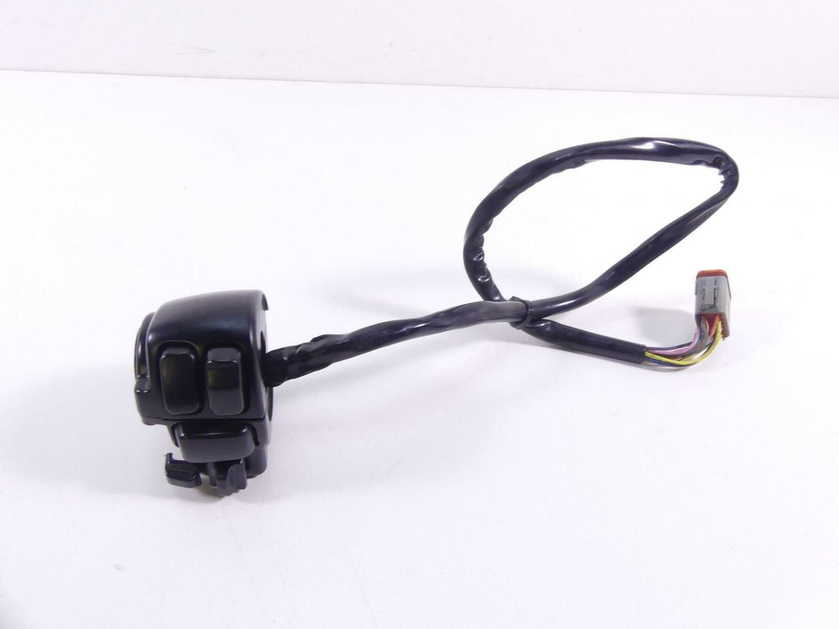 2006 Harley Touring FLHTCUI Electra Glide Left Audio Control Switch 71682-06A {{ shop.shopifyCountryName }} - Mototech271