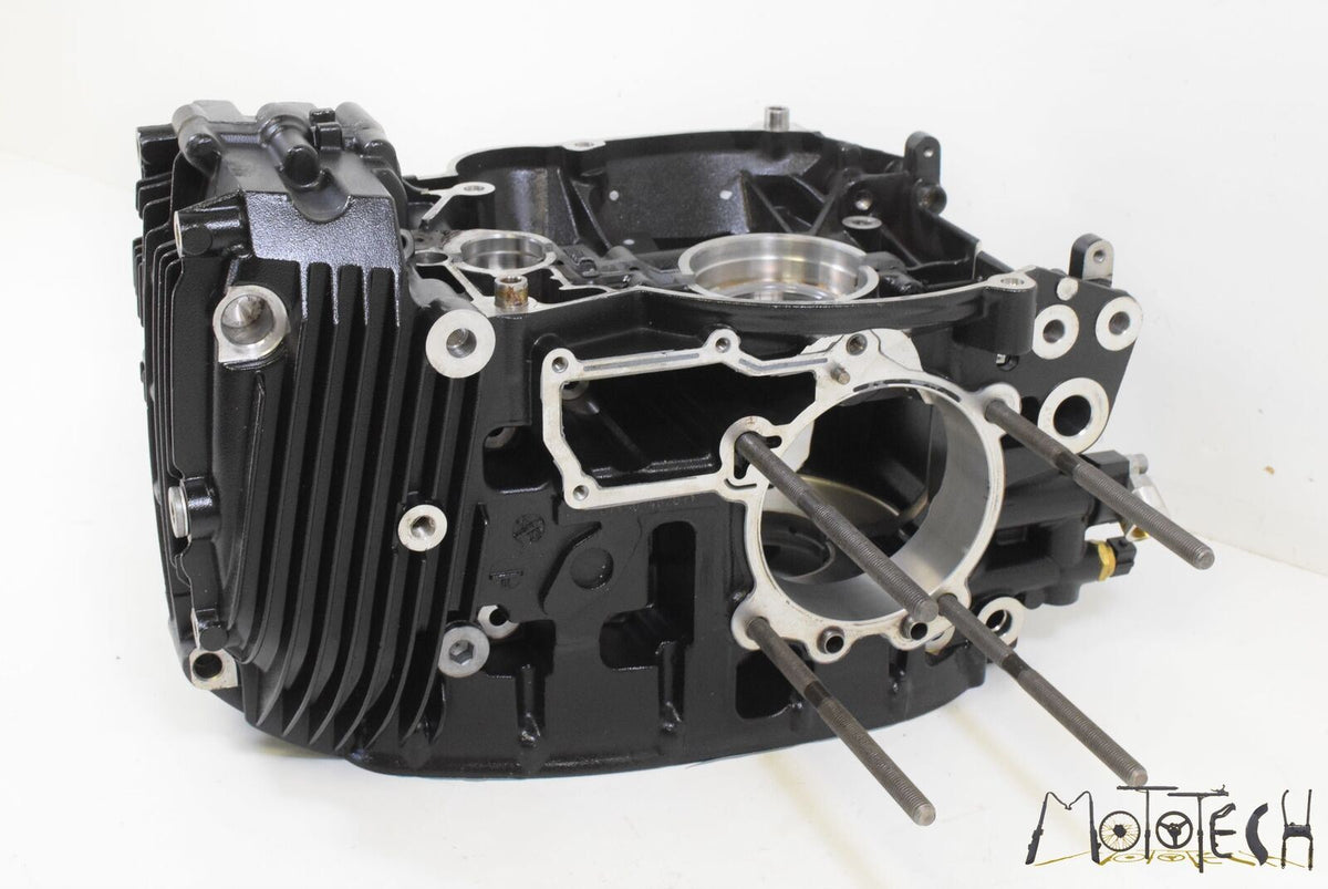 2015 BMW R nineT nine T K21 OEM Crank Case Crankcase Engine Motor 11117710369 {{ shop.shopifyCountryName }} - Mototech271