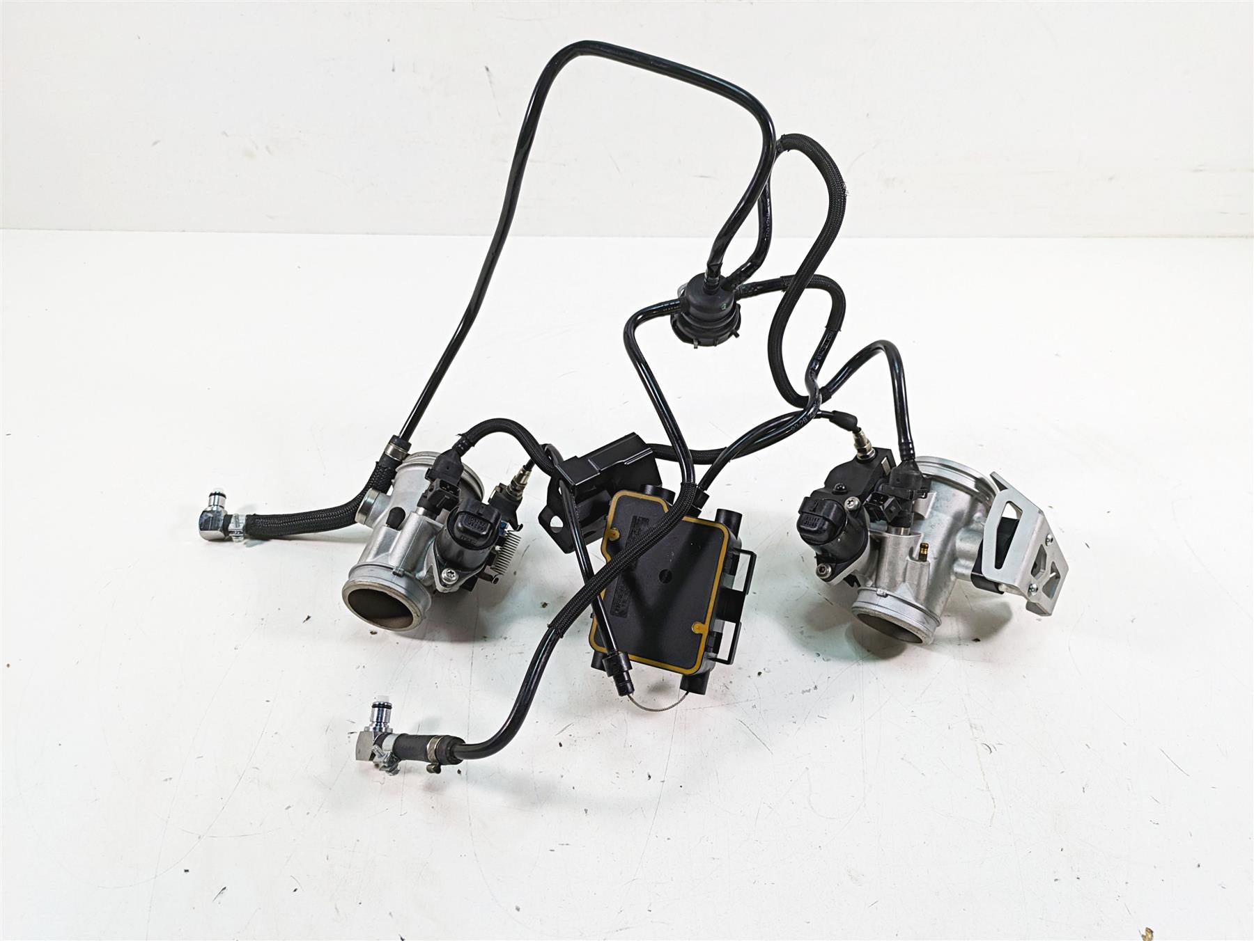 2007 BMW R1200GS K255 Adv Throttle Body Bodies Set & Cables - Read 13547672731 | Mototech271